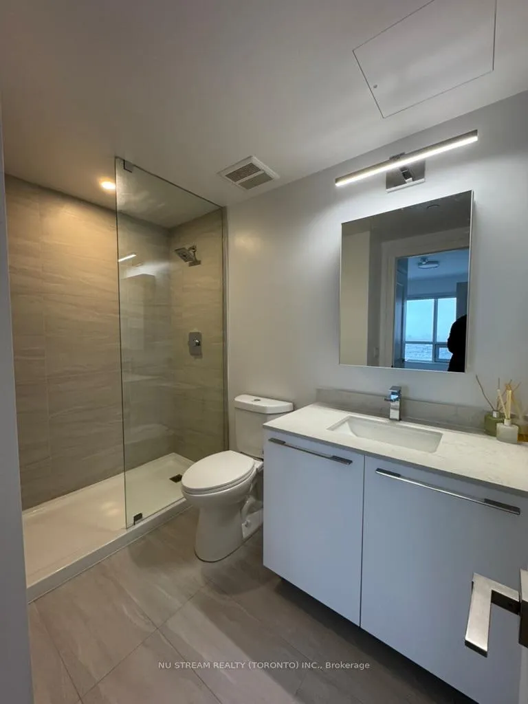 Photo 7 of Unit 3702, 8 Water Walk Drive, Markham, Unionville — HOMEH