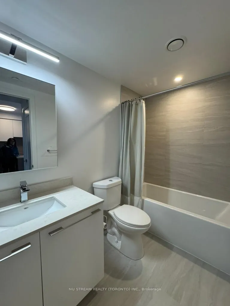 Photo 9 of Unit 3702, 8 Water Walk Drive, Markham, Unionville — HOMEH