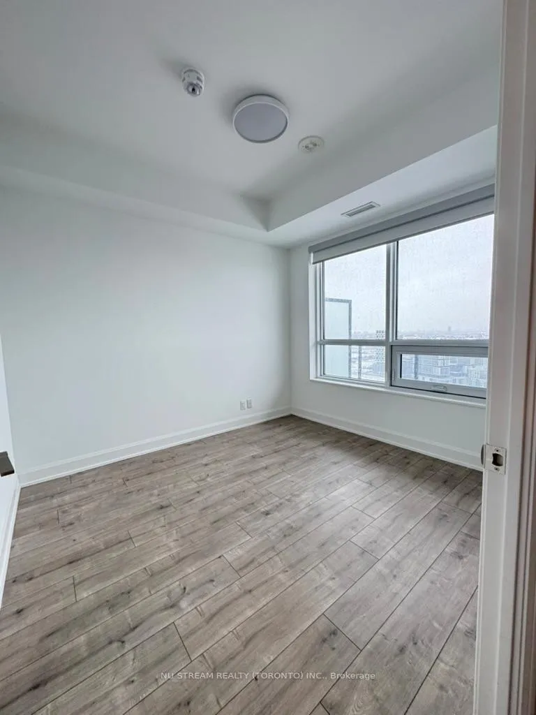 Photo 10 of Unit 3702, 8 Water Walk Drive, Markham, Unionville — HOMEH