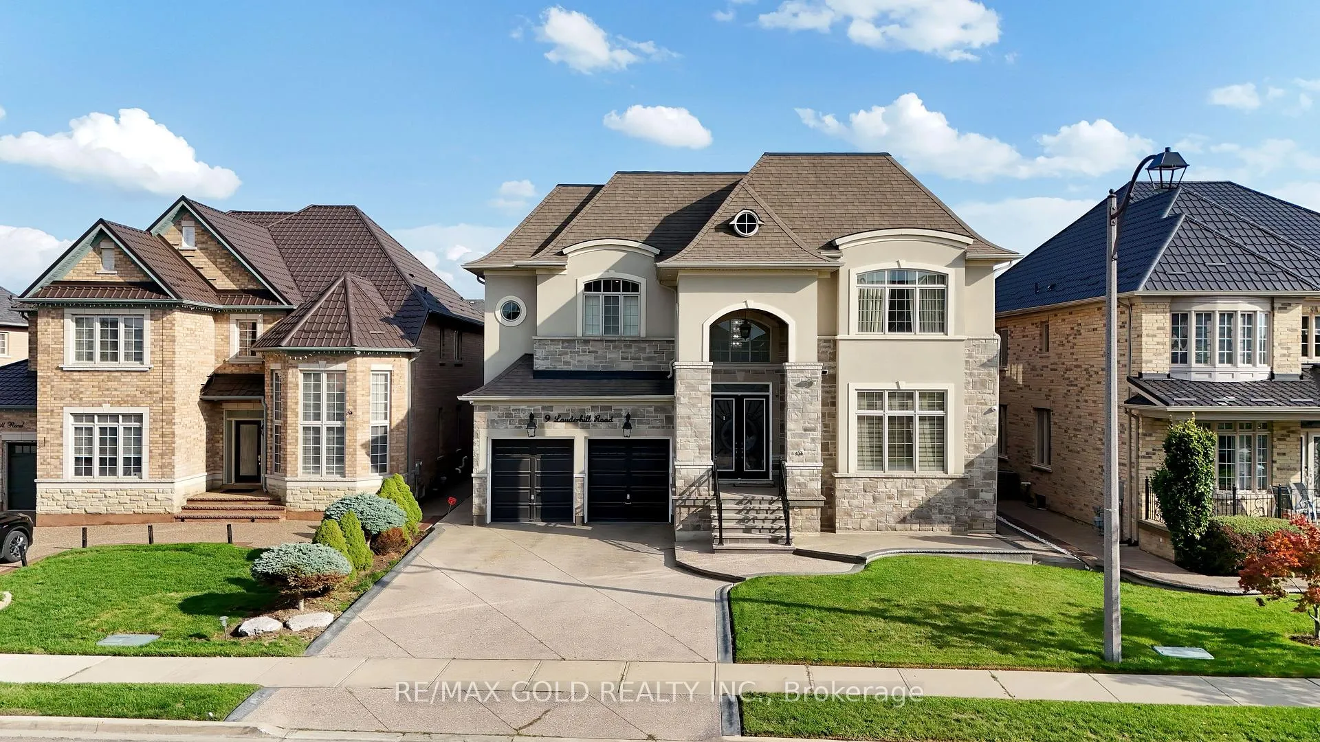 Front of 9 Lauderhill Road
