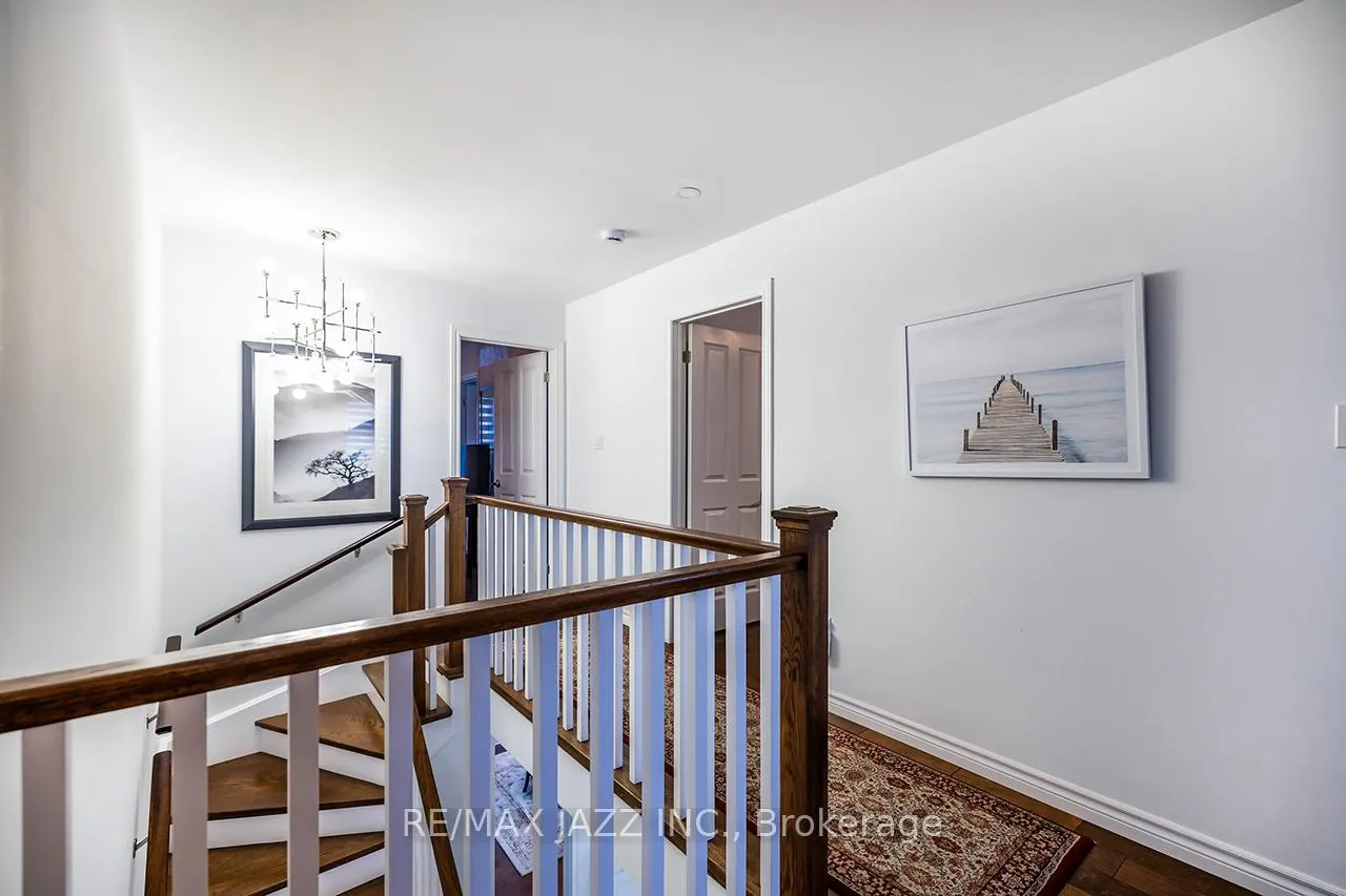 Photo 24 of 10 Thomas Bird Street, Clarington, Bowmanville — HOMEH
