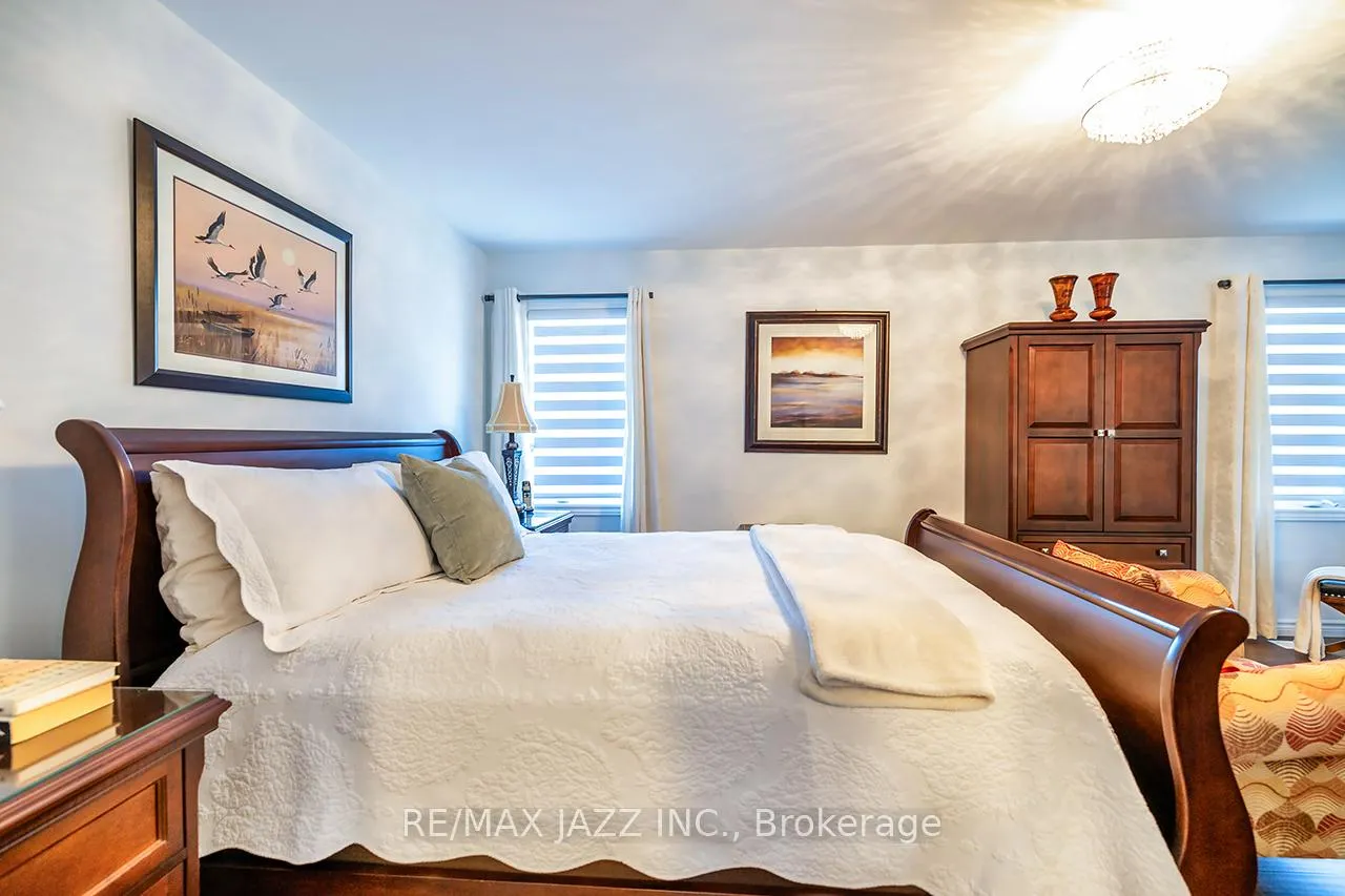 Photo 31 of 10 Thomas Bird Street, Clarington, Bowmanville — HOMEH