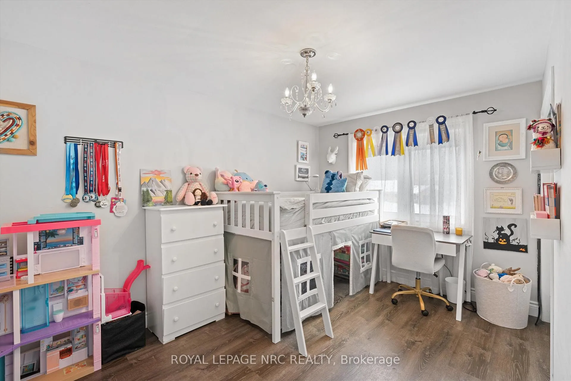 Photo 23 of 22 Briarfield Crescent, St. Catharines, Glendale/Glenridge — HOMEH