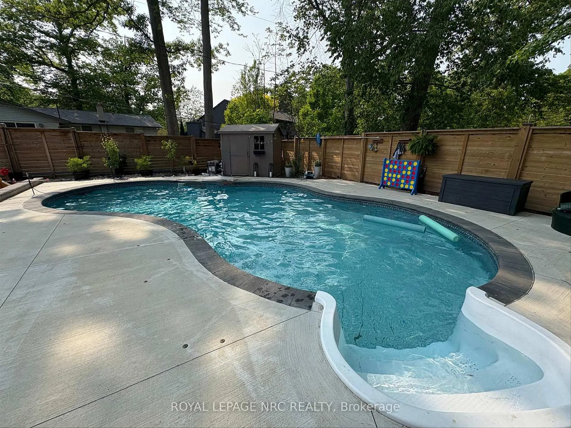 Photo 38 of 22 Briarfield Crescent, St. Catharines, Glendale/Glenridge — HOMEH