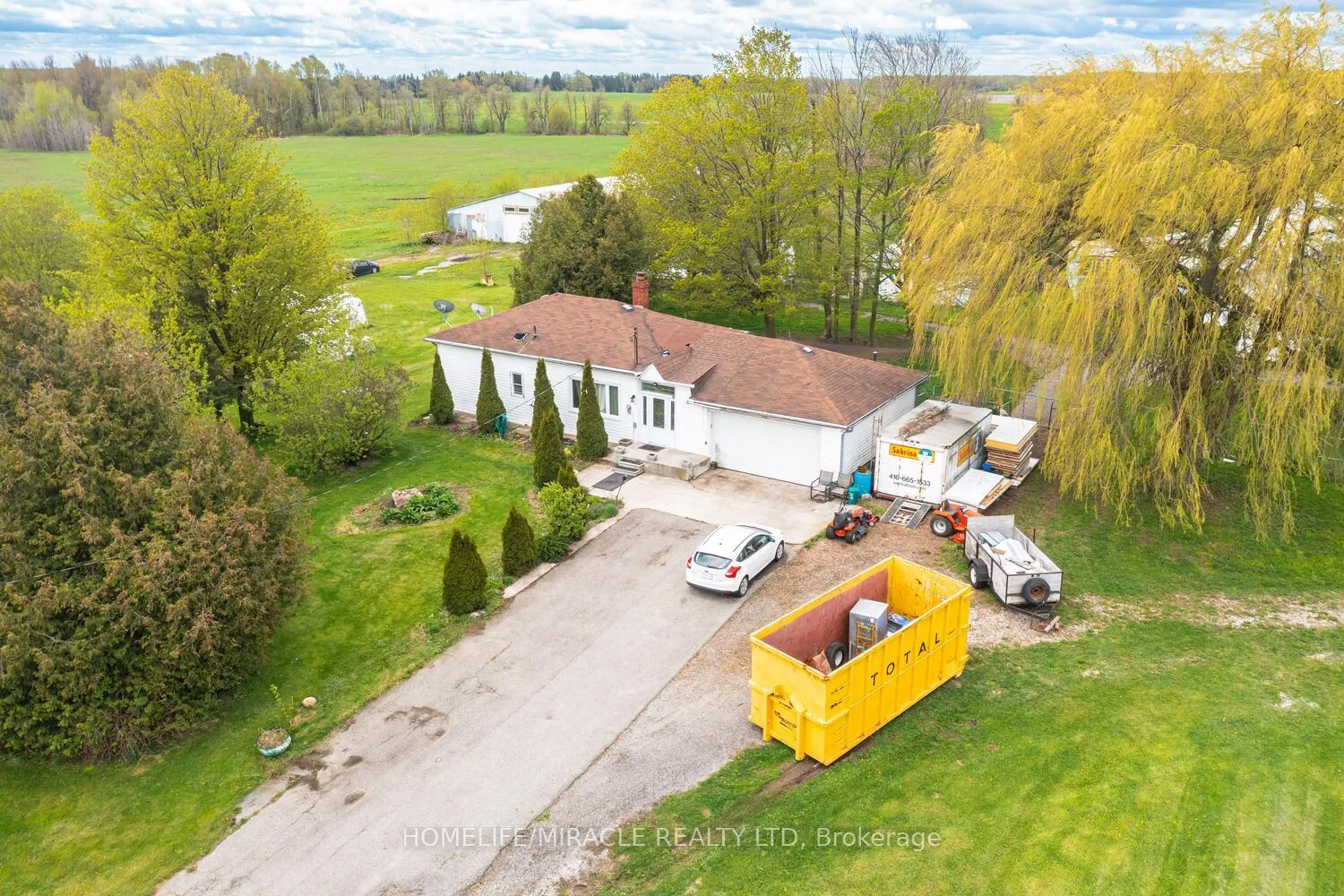 Photo 4 of 18330 Mountainview Road, Caledon, Rural Caledon — HOMEH