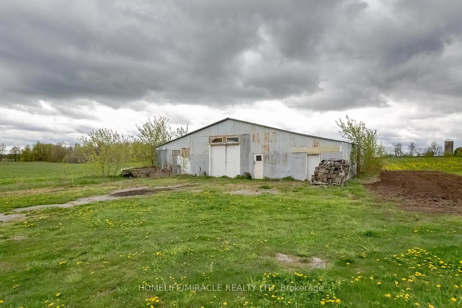 Photo 21 of 18330 Mountainview Road, Caledon, Rural Caledon — HOMEH