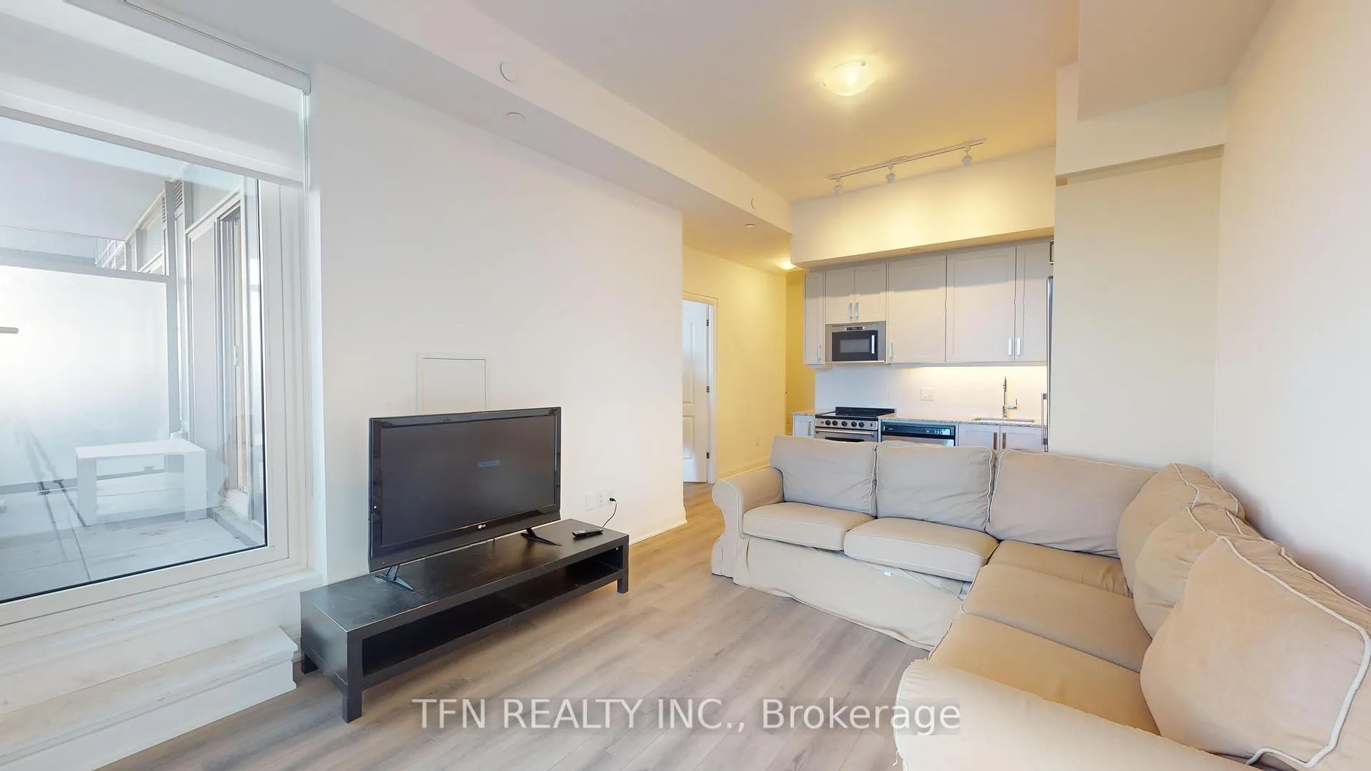 Photo 3 of Unit 209, 10 Gatineau Drive, Vaughan, Beverley Glen — HOMEH