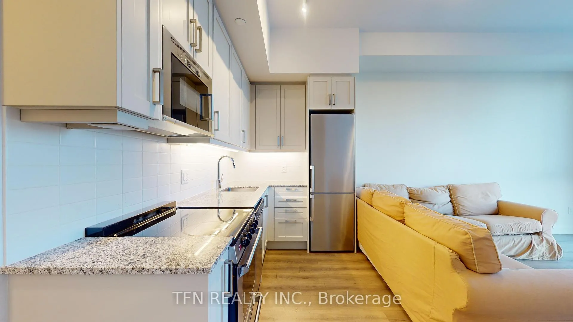 Photo 8 of Unit 209, 10 Gatineau Drive, Vaughan, Beverley Glen — HOMEH