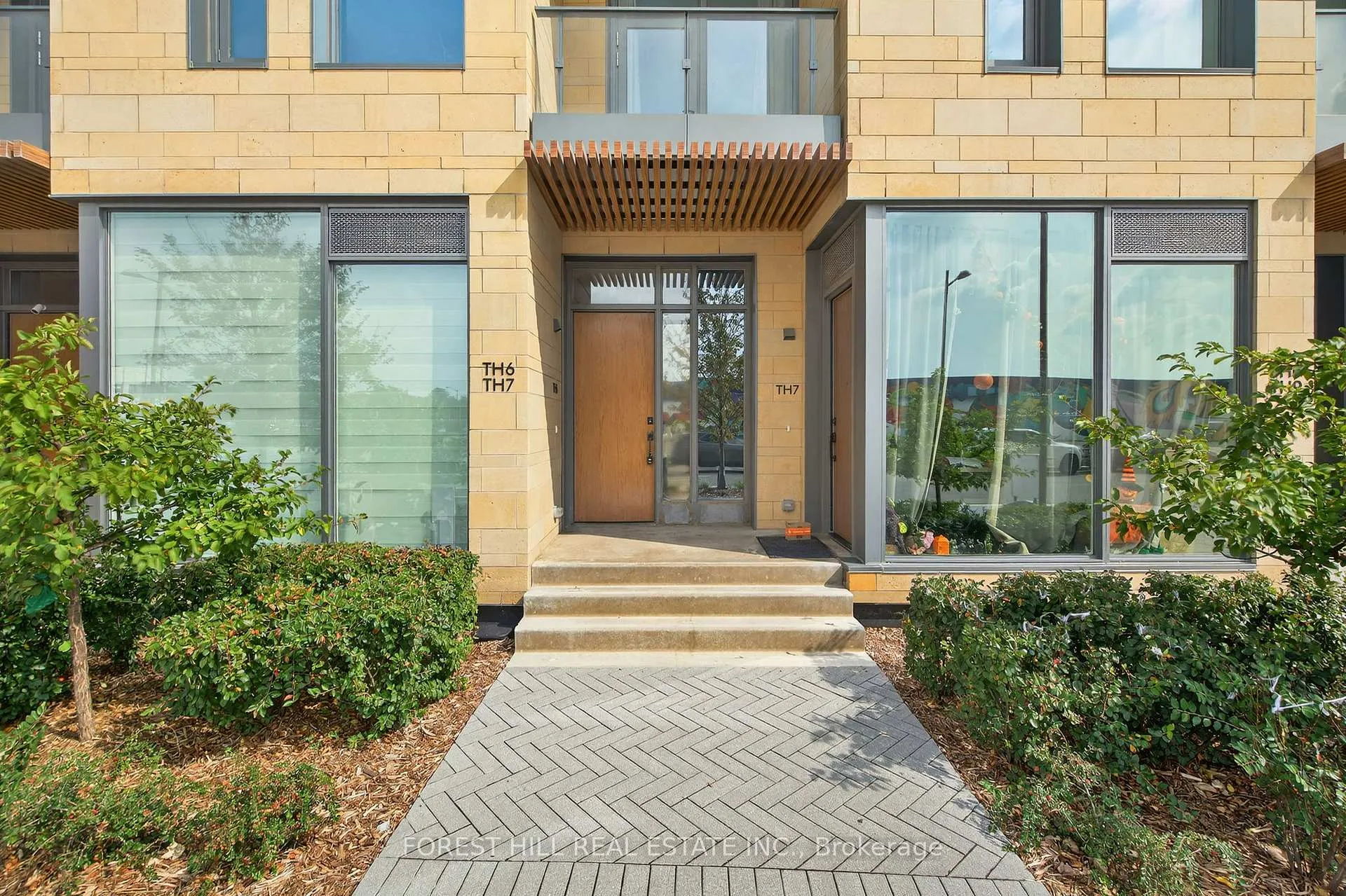 Photo 1 of Unit Th6, 9 Buttermill Avenue, Vaughan, Vaughan Corporate Centre — HOMEH