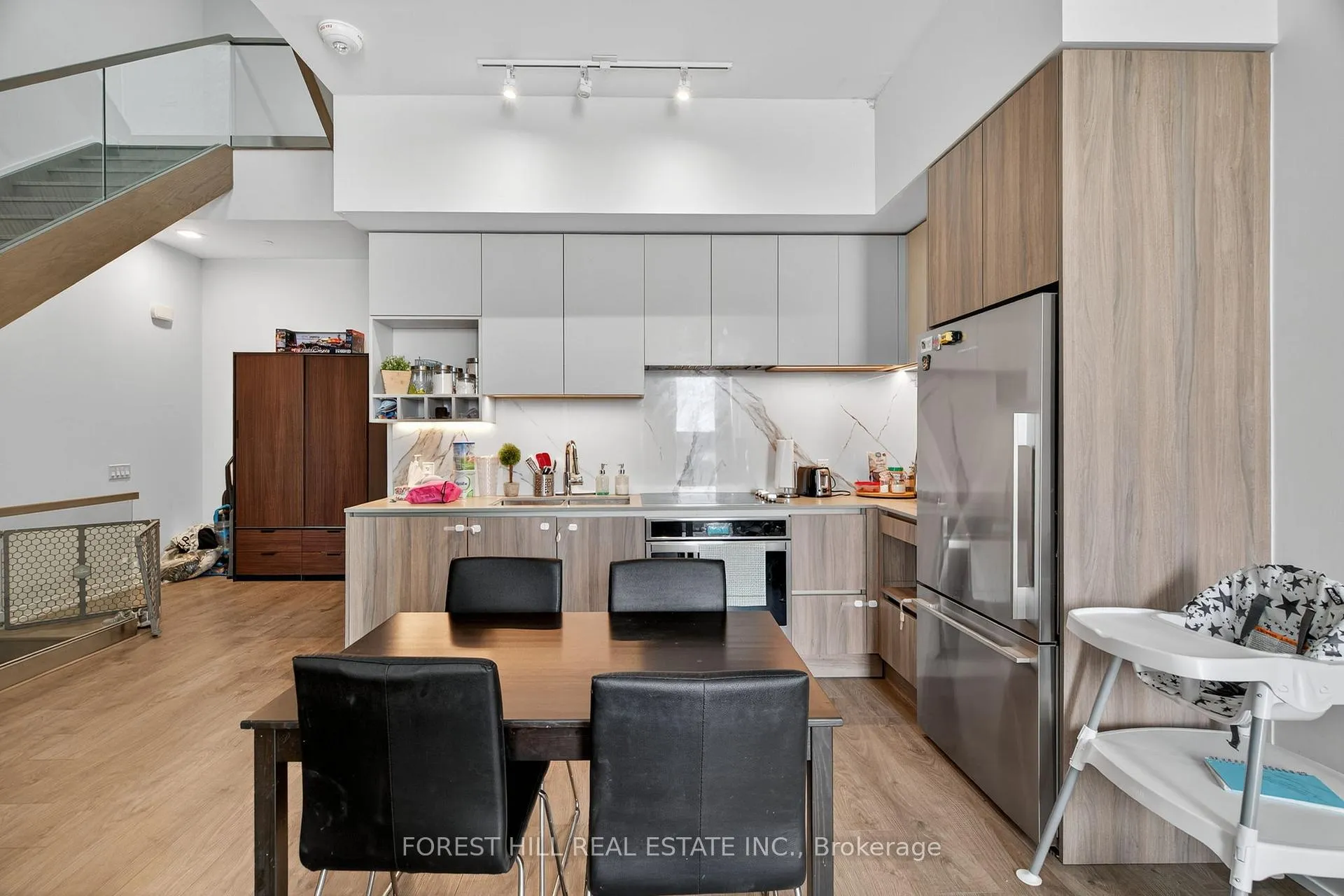 Photo 8 of Unit Th6, 9 Buttermill Avenue, Vaughan, Vaughan Corporate Centre — HOMEH