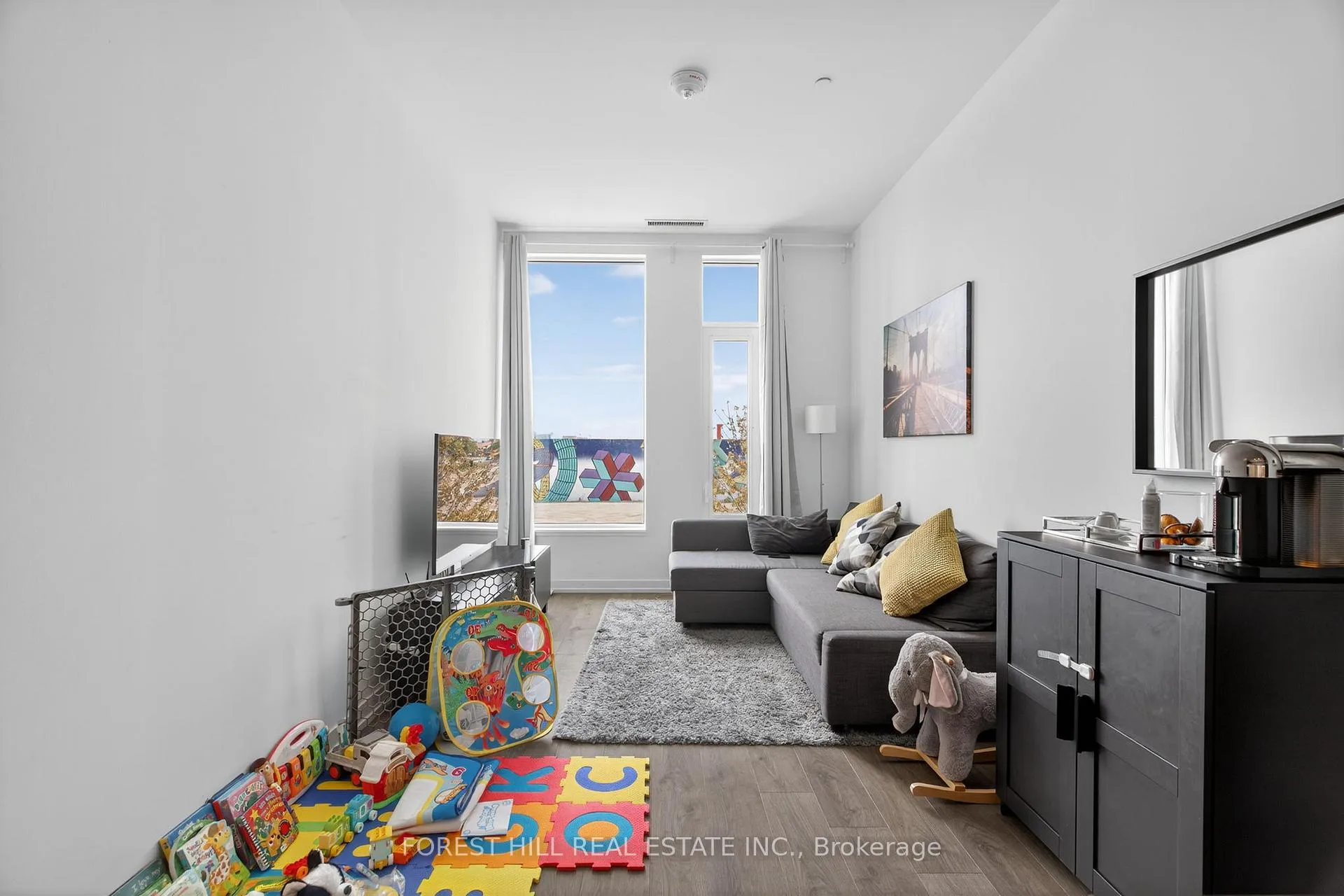 Photo 12 of Unit Th6, 9 Buttermill Avenue, Vaughan, Vaughan Corporate Centre — HOMEH