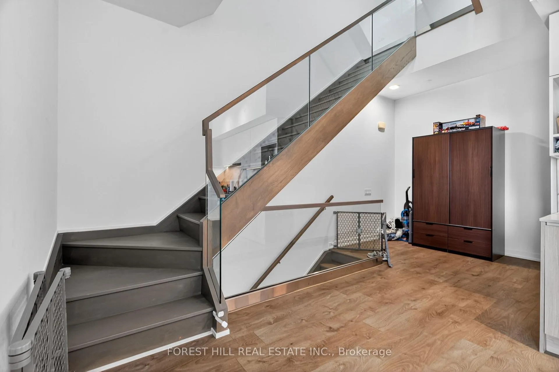 Photo 14 of Unit Th6, 9 Buttermill Avenue, Vaughan, Vaughan Corporate Centre — HOMEH