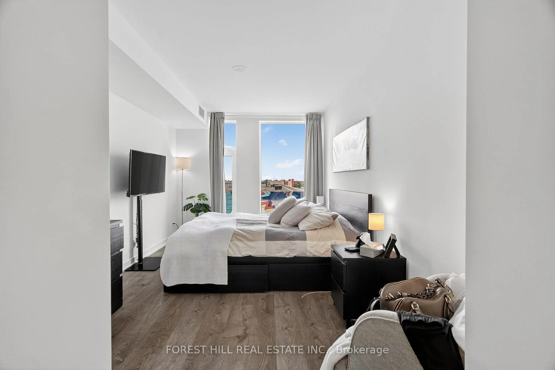 Photo 15 of Unit Th6, 9 Buttermill Avenue, Vaughan, Vaughan Corporate Centre — HOMEH