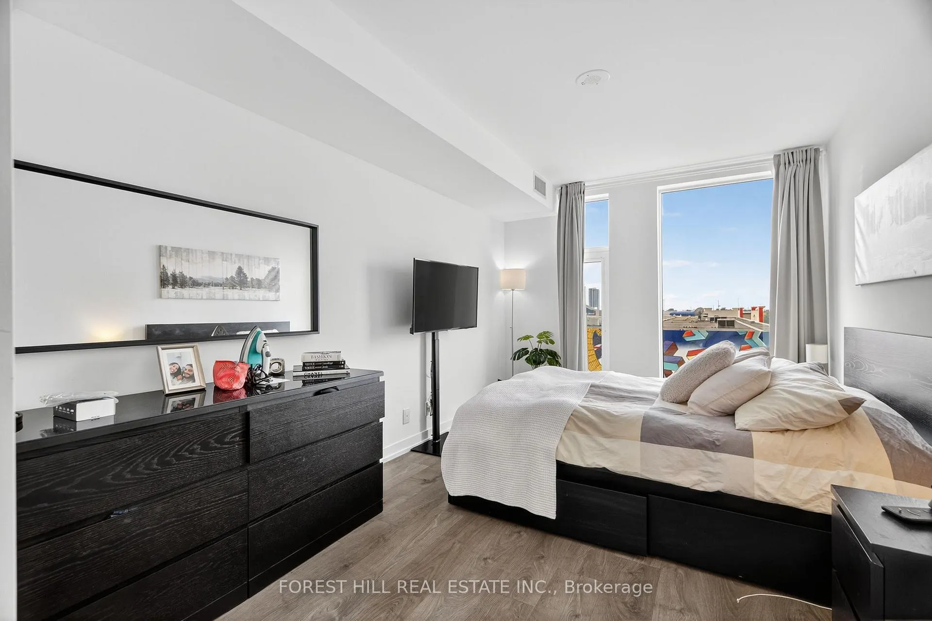 Photo 16 of Unit Th6, 9 Buttermill Avenue, Vaughan, Vaughan Corporate Centre — HOMEH