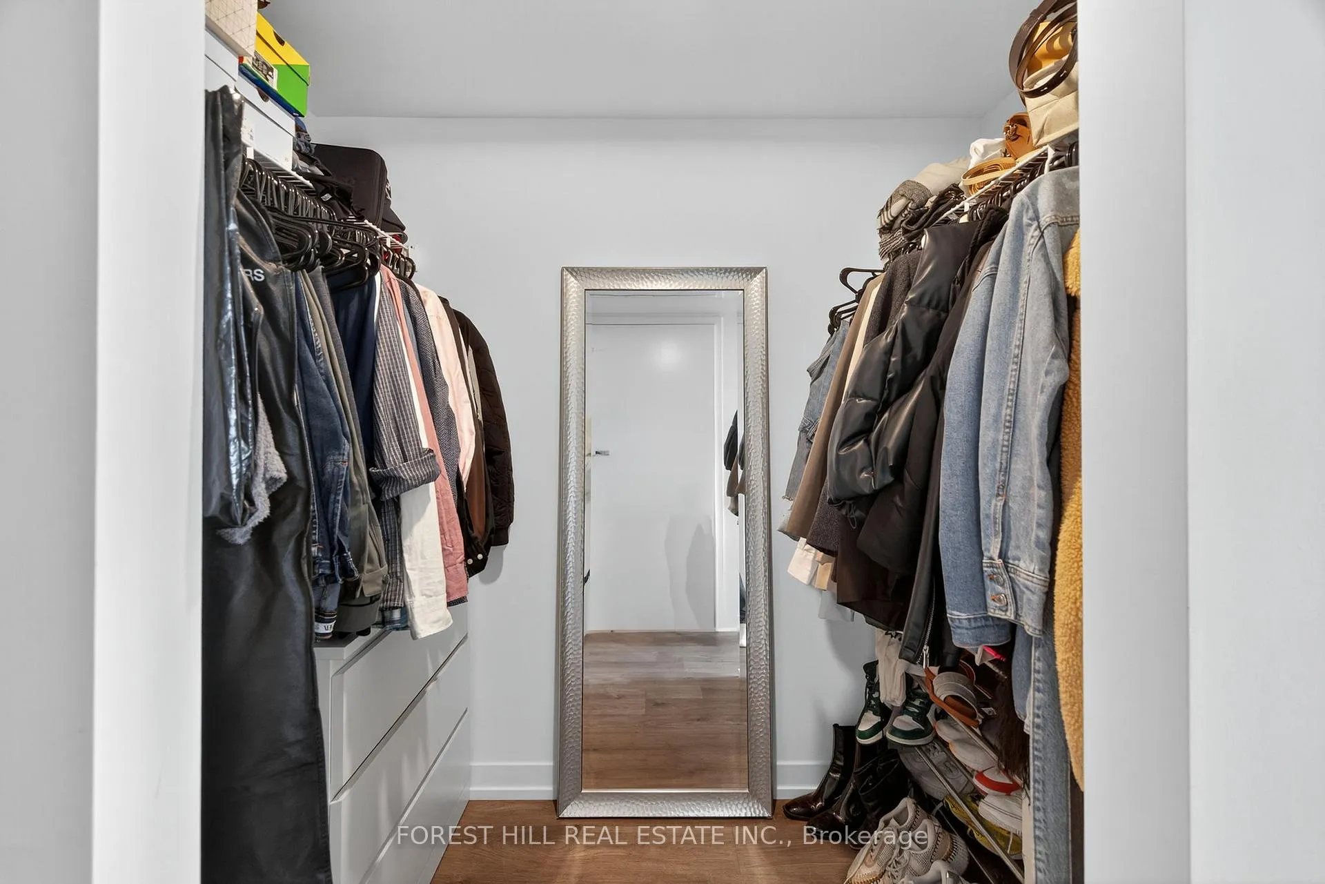 Photo 18 of Unit Th6, 9 Buttermill Avenue, Vaughan, Vaughan Corporate Centre — HOMEH