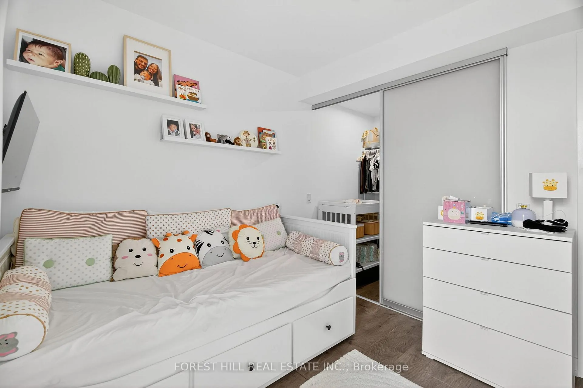 Photo 24 of Unit Th6, 9 Buttermill Avenue, Vaughan, Vaughan Corporate Centre — HOMEH