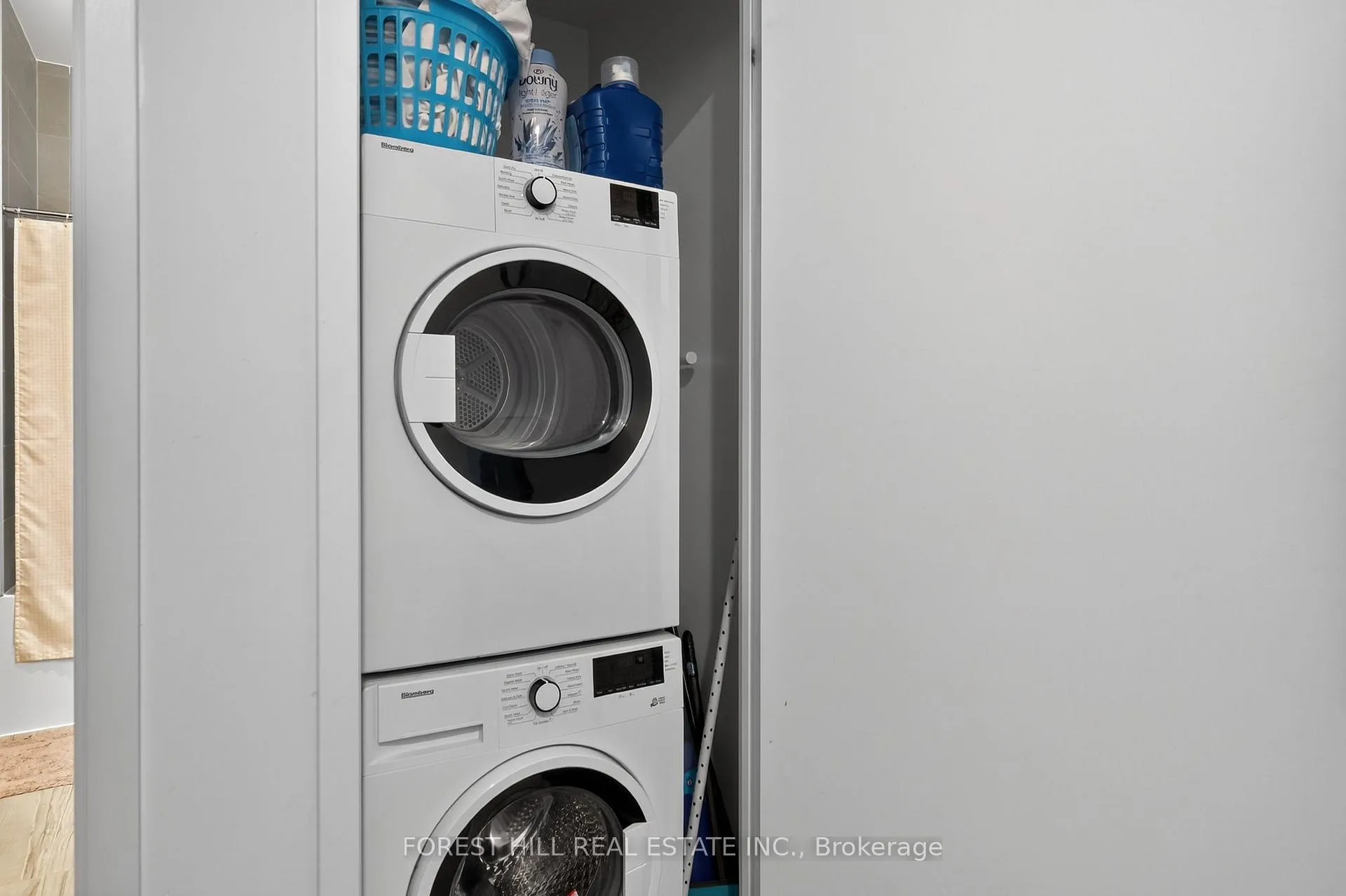 Photo 31 of Unit Th6, 9 Buttermill Avenue, Vaughan, Vaughan Corporate Centre — HOMEH