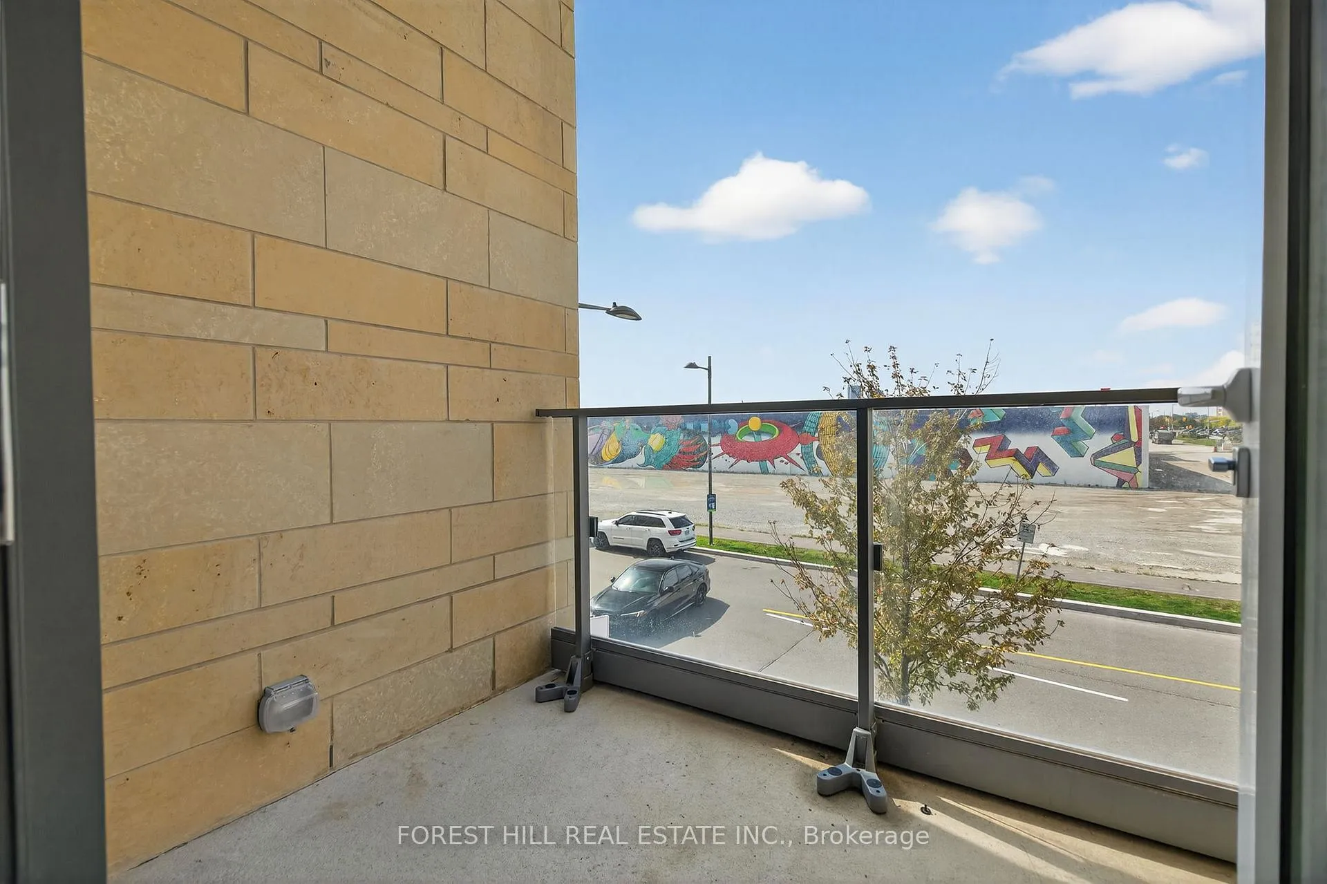 Photo 33 of Unit Th6, 9 Buttermill Avenue, Vaughan, Vaughan Corporate Centre — HOMEH