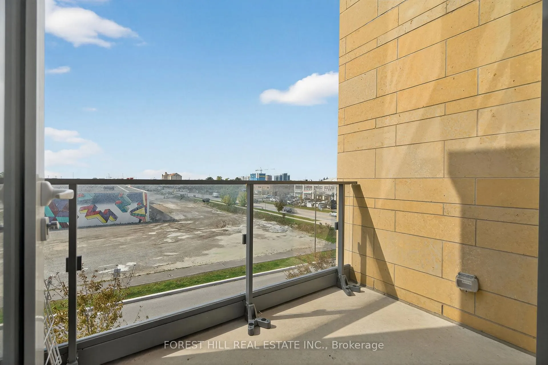 Photo 35 of Unit Th6, 9 Buttermill Avenue, Vaughan, Vaughan Corporate Centre — HOMEH
