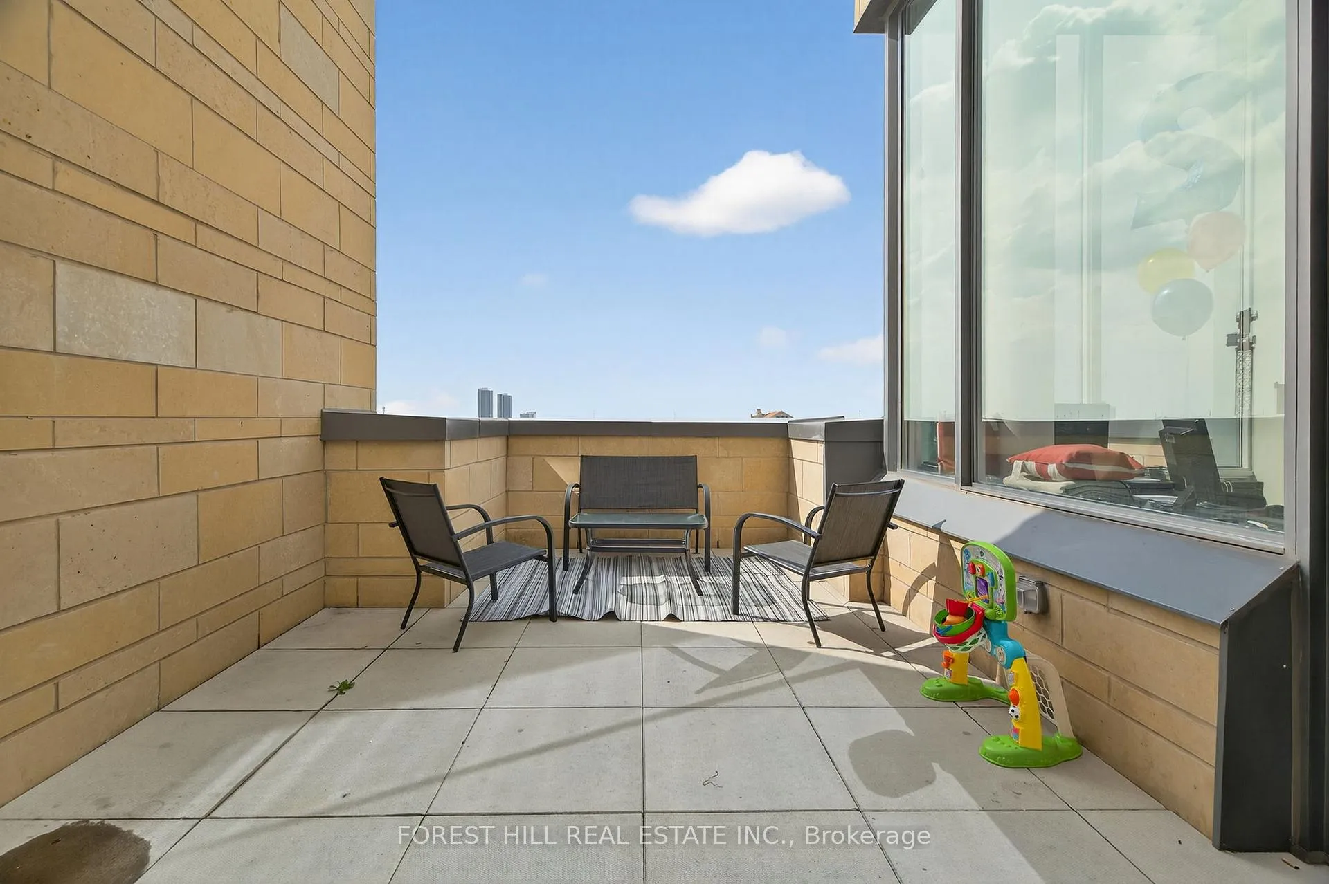 Photo 36 of Unit Th6, 9 Buttermill Avenue, Vaughan, Vaughan Corporate Centre — HOMEH
