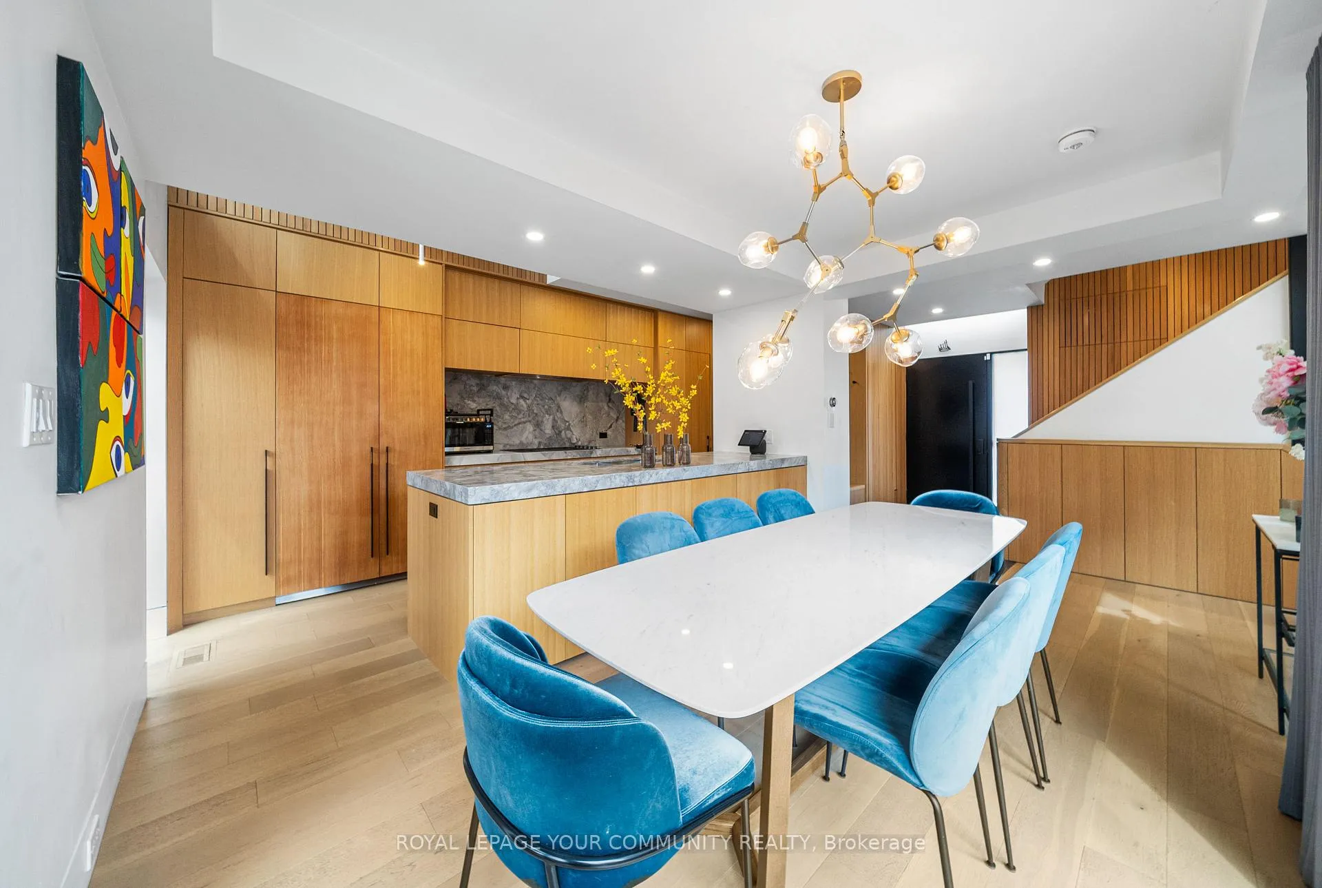 Photo 5 of 296 Elm Road, Toronto, Bedford Park-Nortown — HOMEH