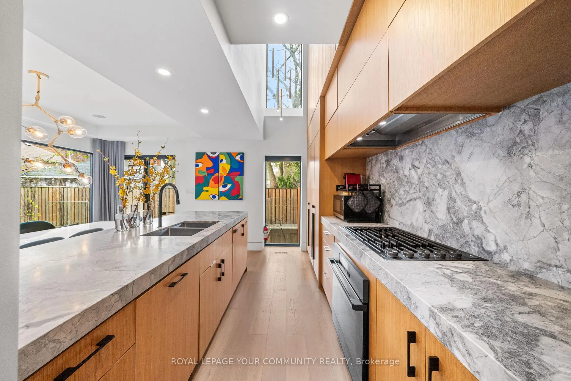 Photo 8 of 296 Elm Road, Toronto, Bedford Park-Nortown — HOMEH