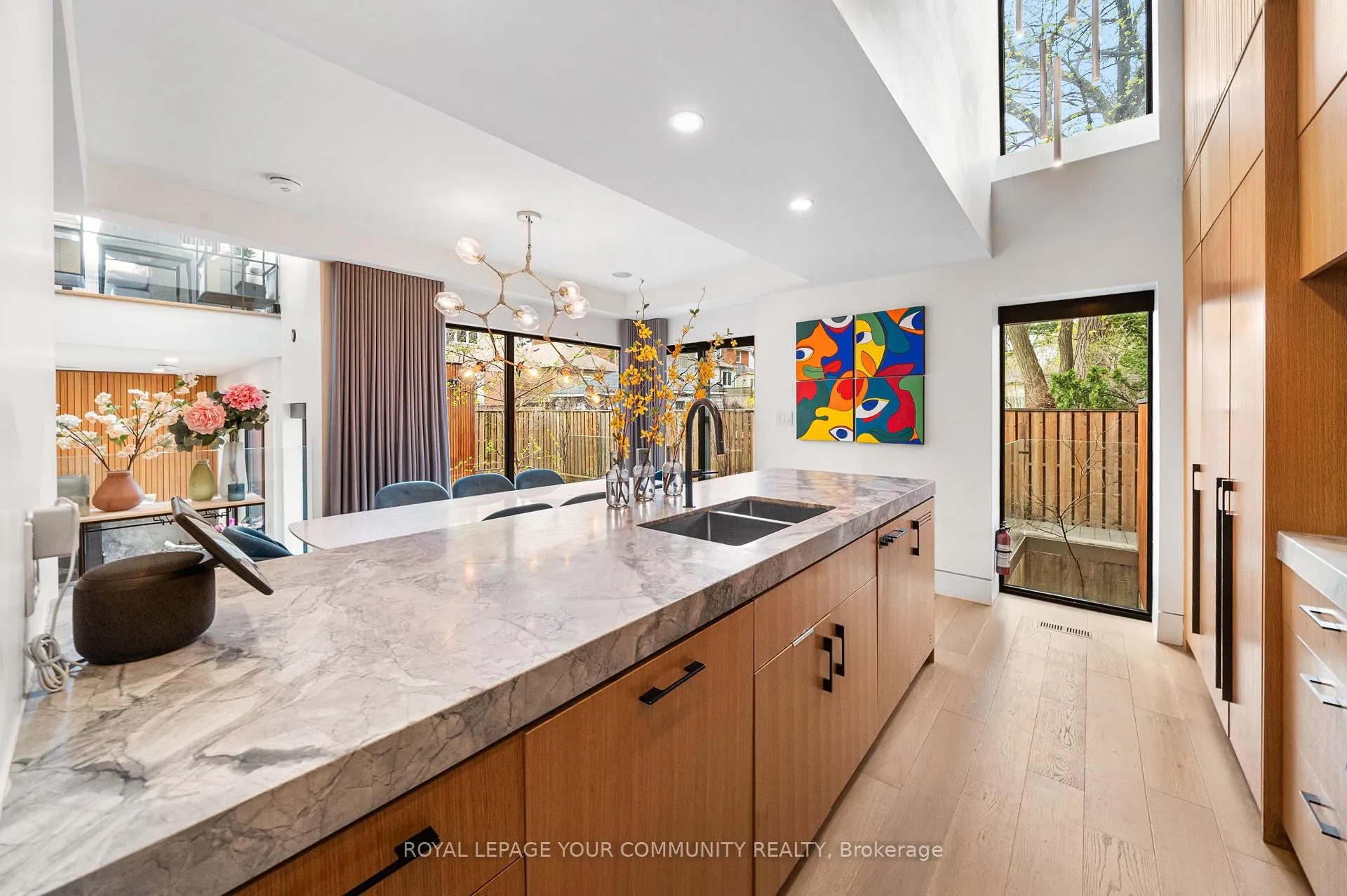 Photo 9 of 296 Elm Road, Toronto, Bedford Park-Nortown — HOMEH