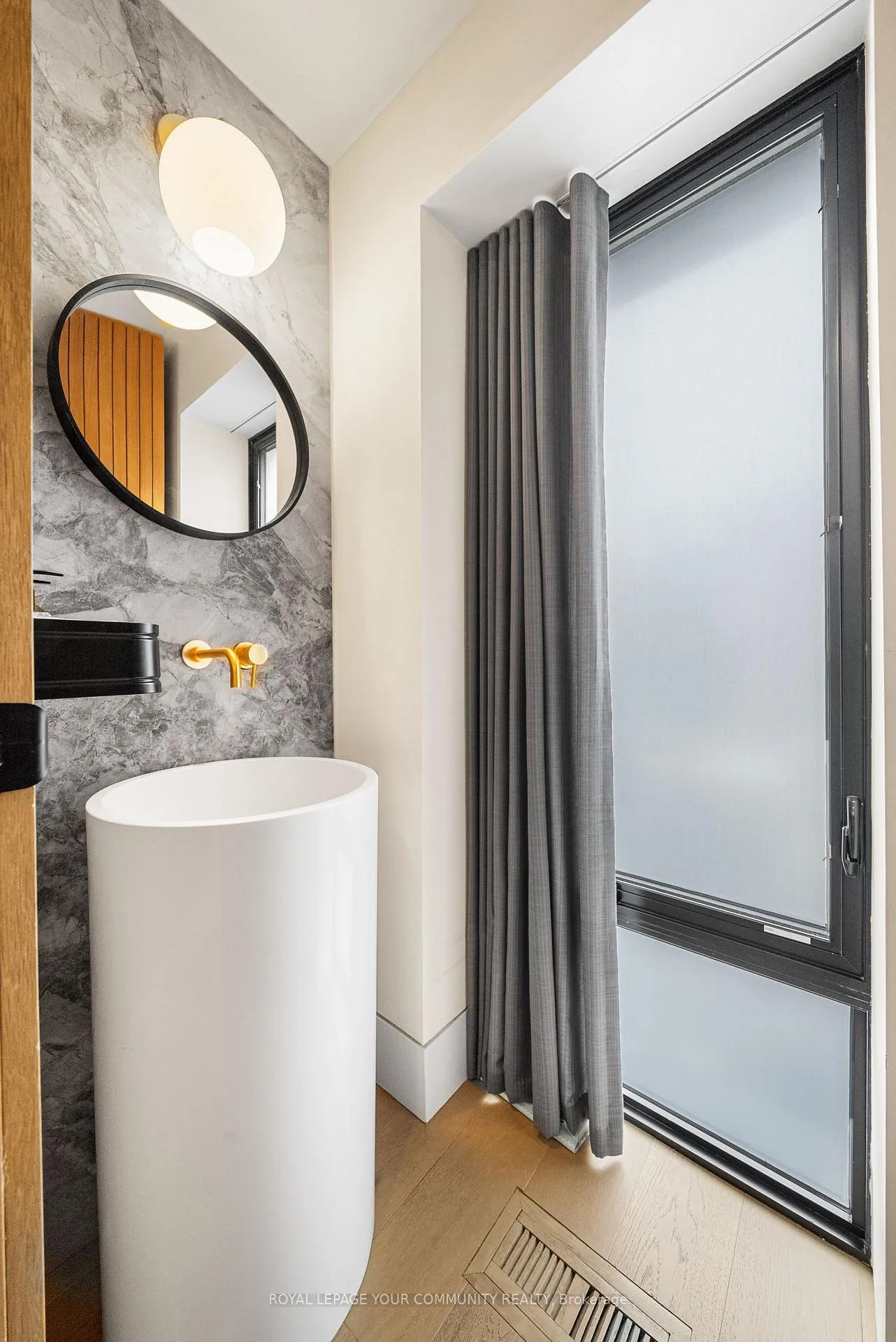Photo 10 of 296 Elm Road, Toronto, Bedford Park-Nortown — HOMEH