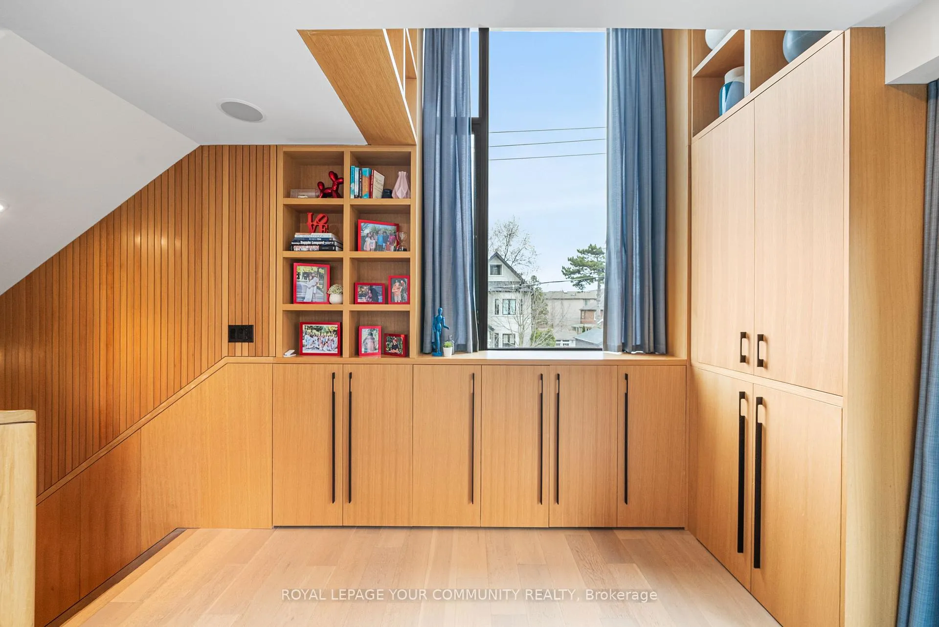 Photo 21 of 296 Elm Road, Toronto, Bedford Park-Nortown — HOMEH
