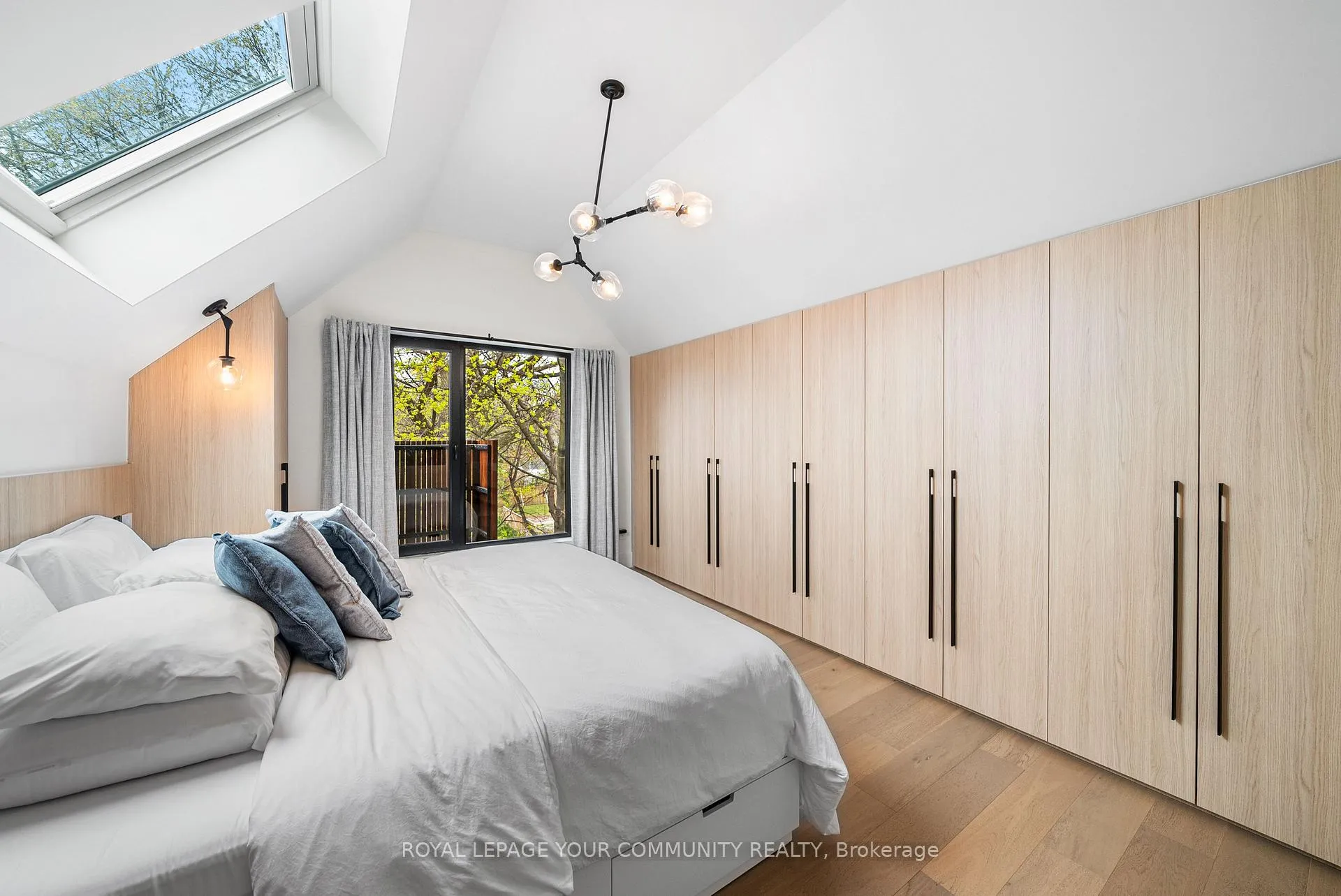Photo 31 of 296 Elm Road, Toronto, Bedford Park-Nortown — HOMEH