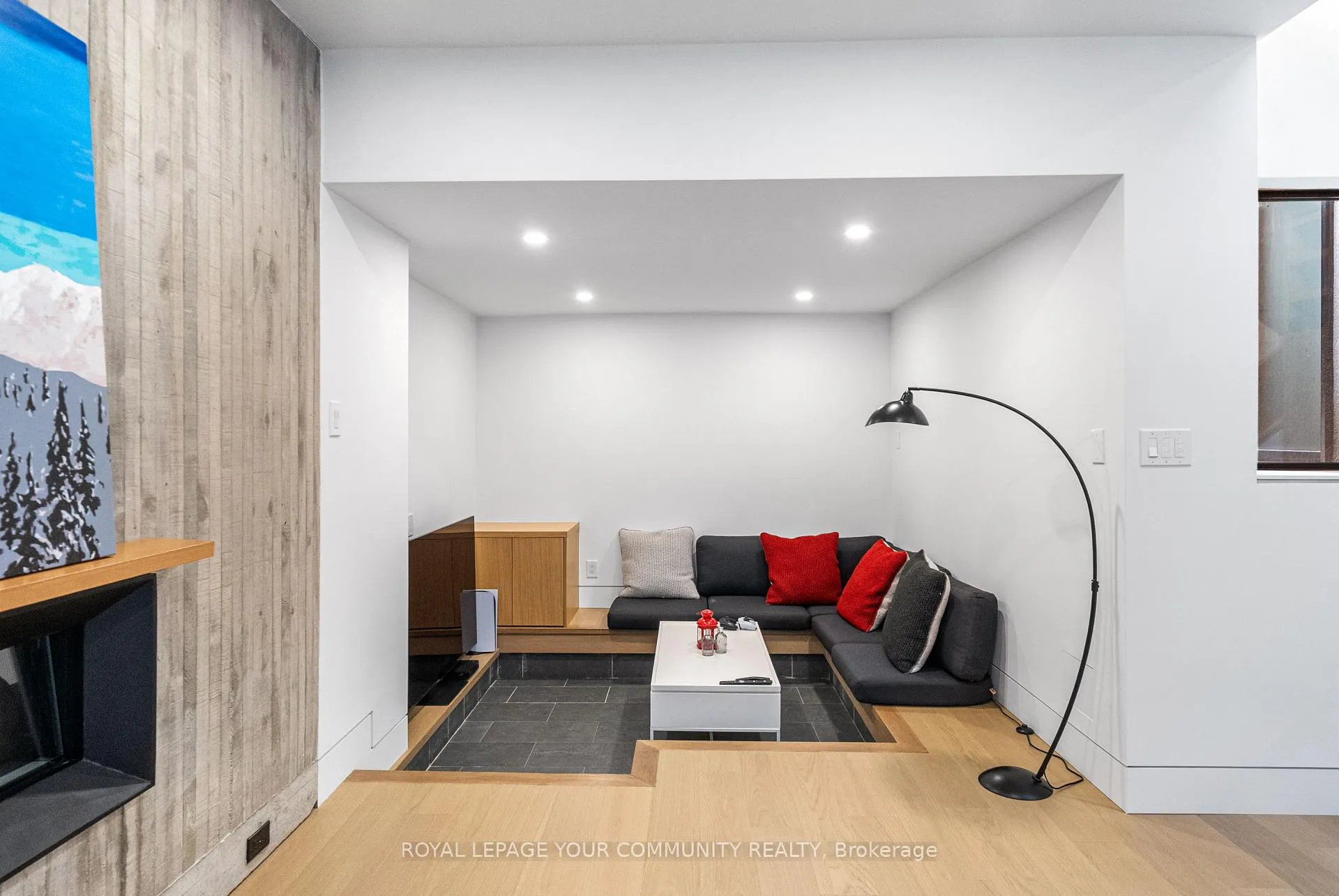 Photo 38 of 296 Elm Road, Toronto, Bedford Park-Nortown — HOMEH