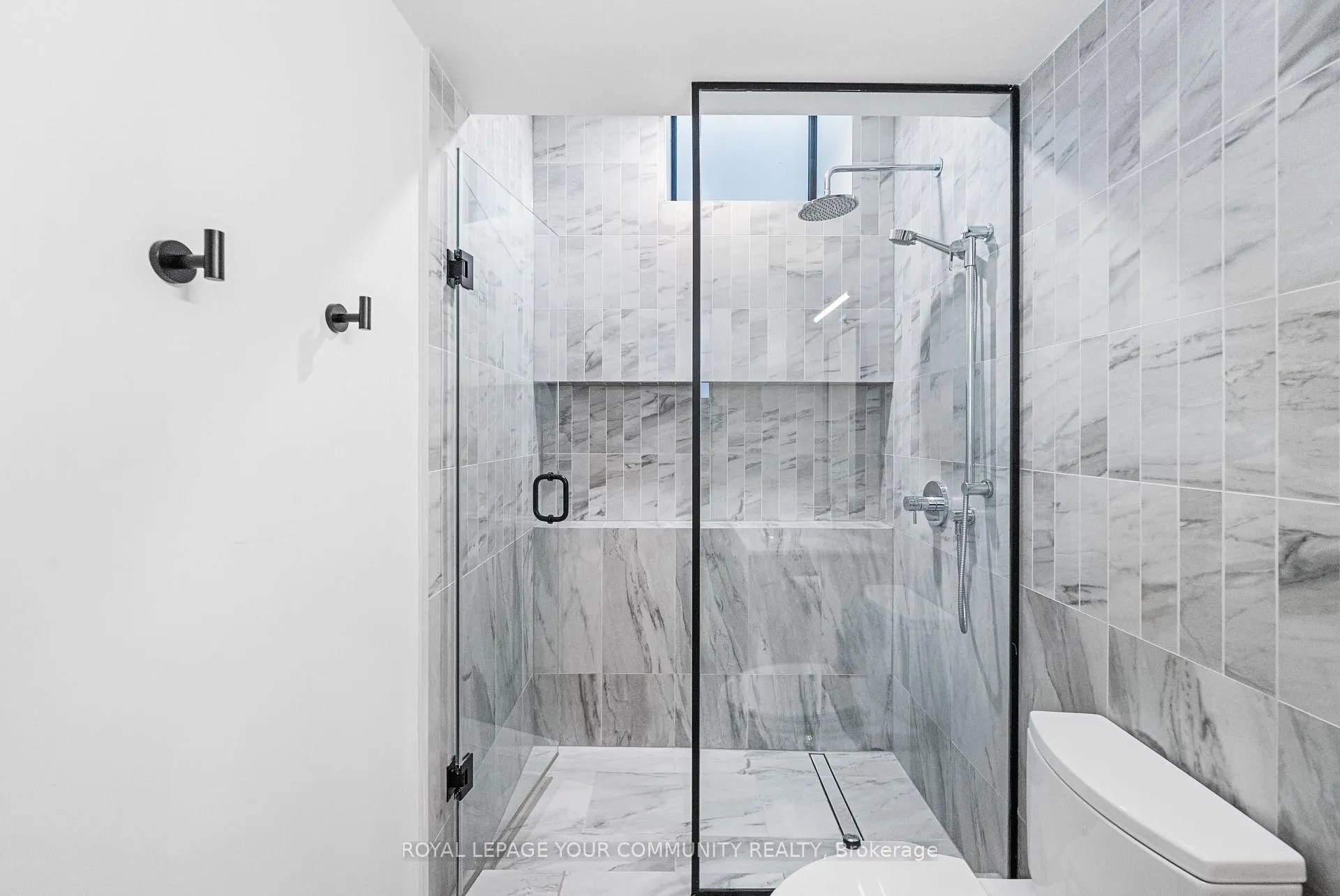 Photo 42 of 296 Elm Road, Toronto, Bedford Park-Nortown — HOMEH