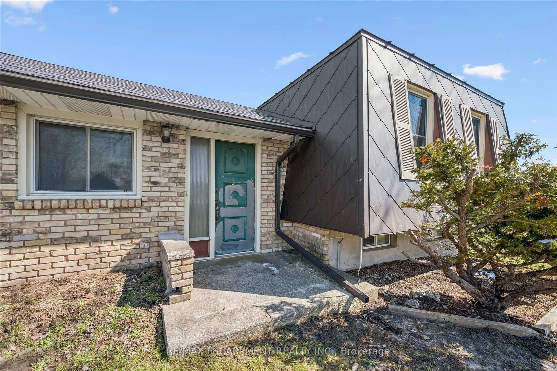 Photo 4 of 215 King Street, Minto — HOMEH