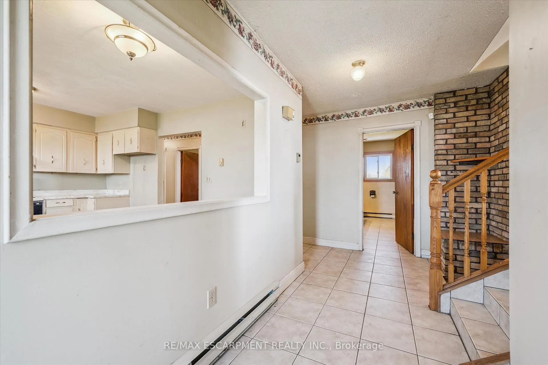 Photo 15 of 215 King Street, Minto — HOMEH
