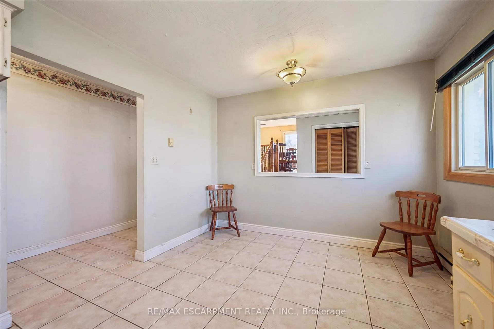 Photo 18 of 215 King Street, Minto — HOMEH