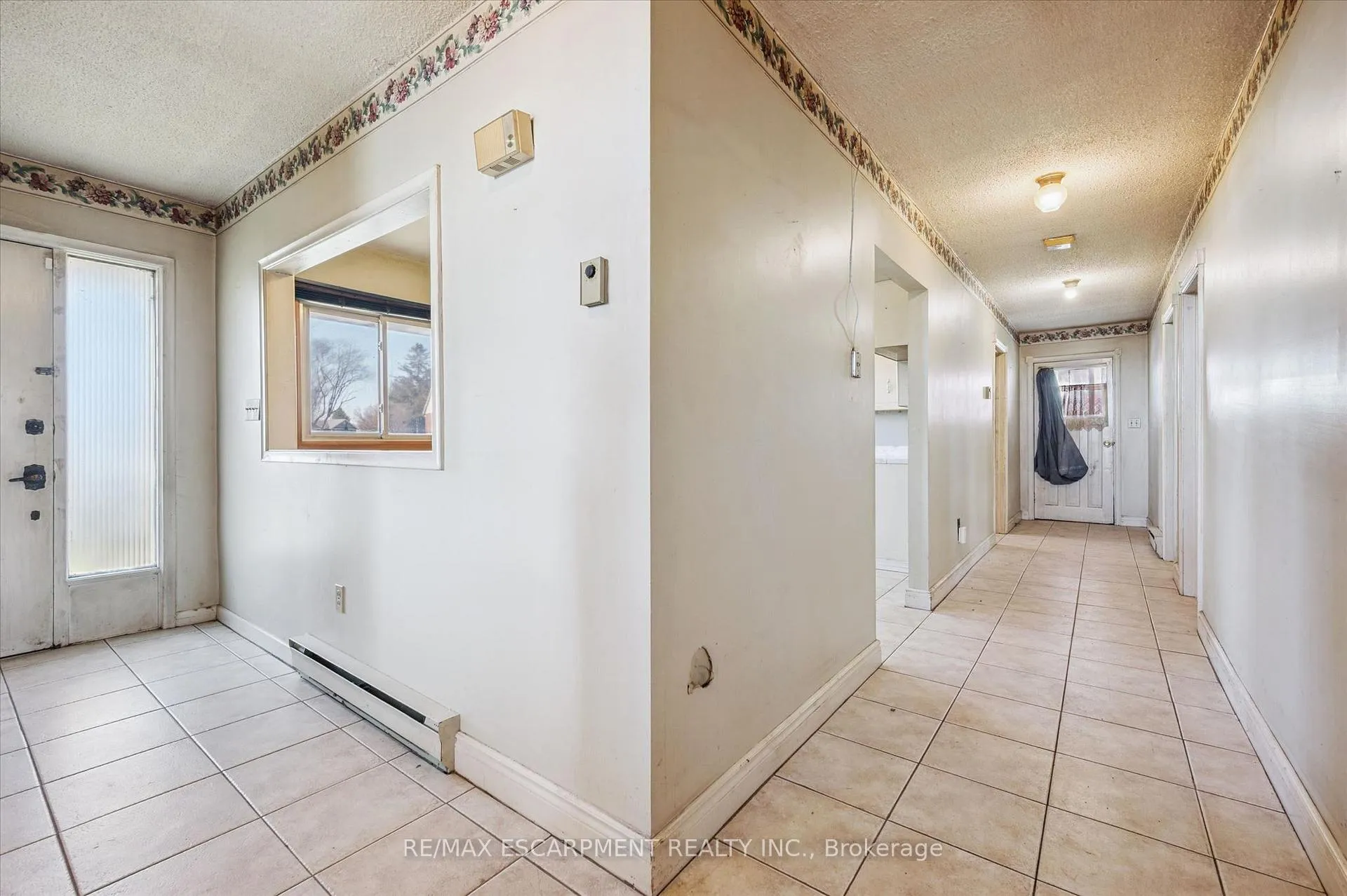 Photo 26 of 215 King Street, Minto — HOMEH