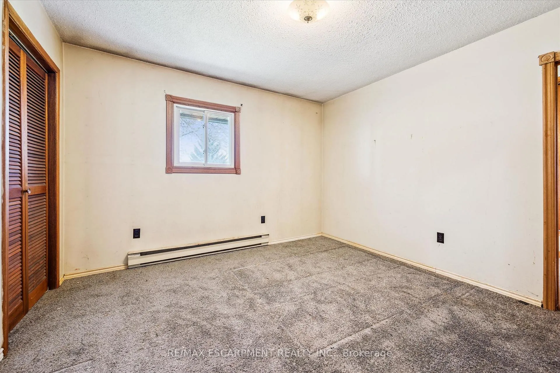 Photo 28 of 215 King Street, Minto — HOMEH