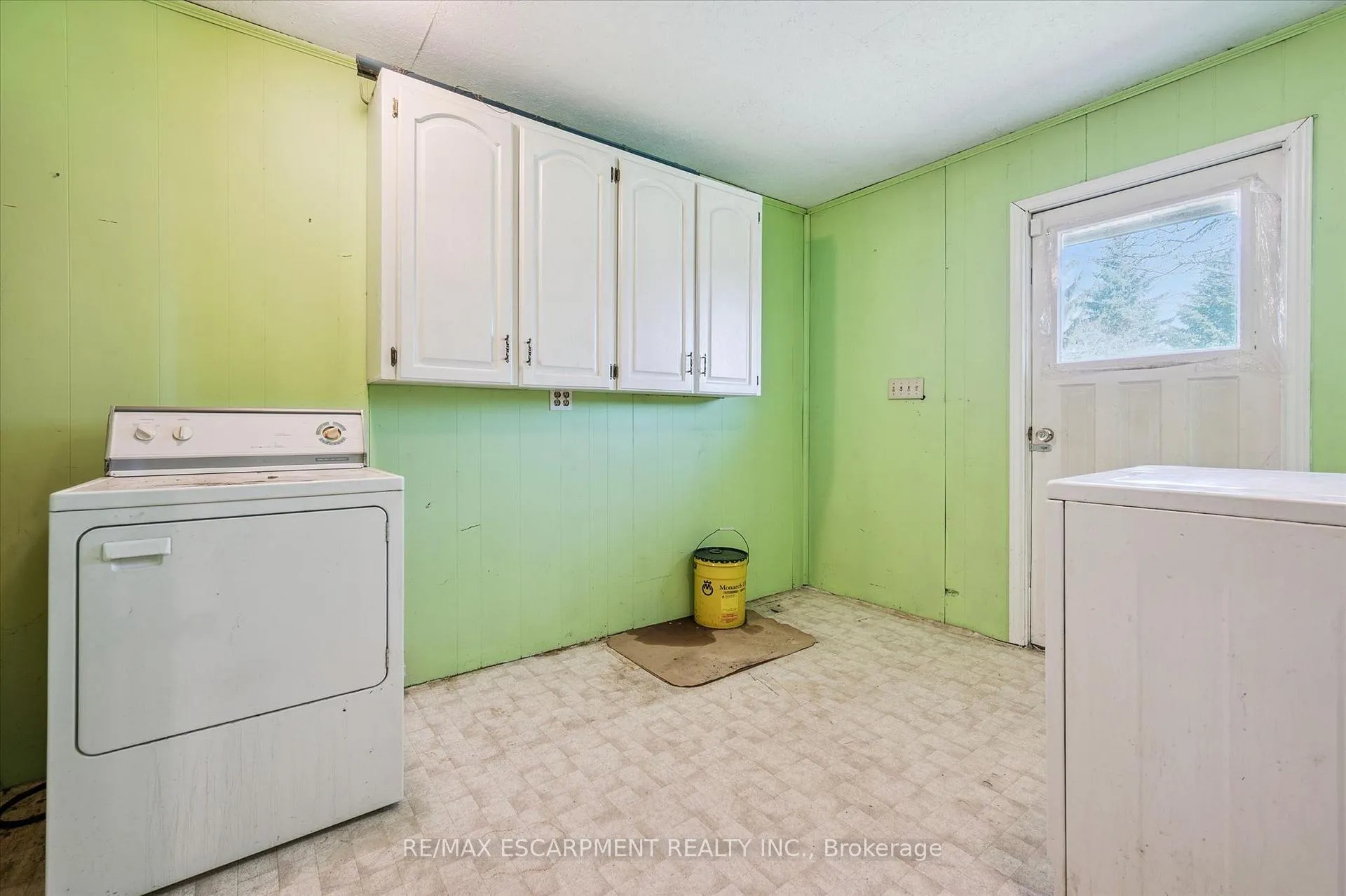 Photo 30 of 215 King Street, Minto — HOMEH