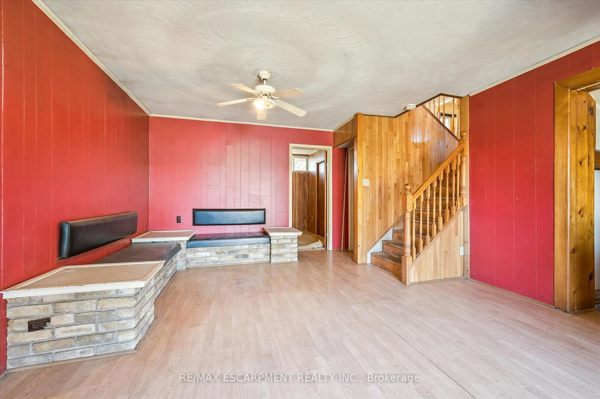 Photo 34 of 215 King Street, Minto — HOMEH