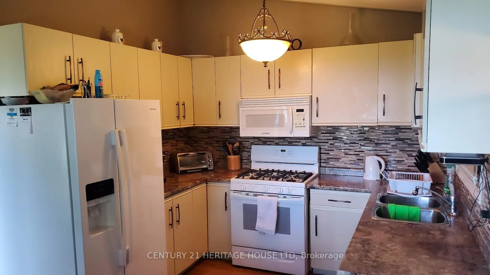 Photo 2 of 72147 Lake Shore Drive, Bluewater, Dashwood — HOMEH