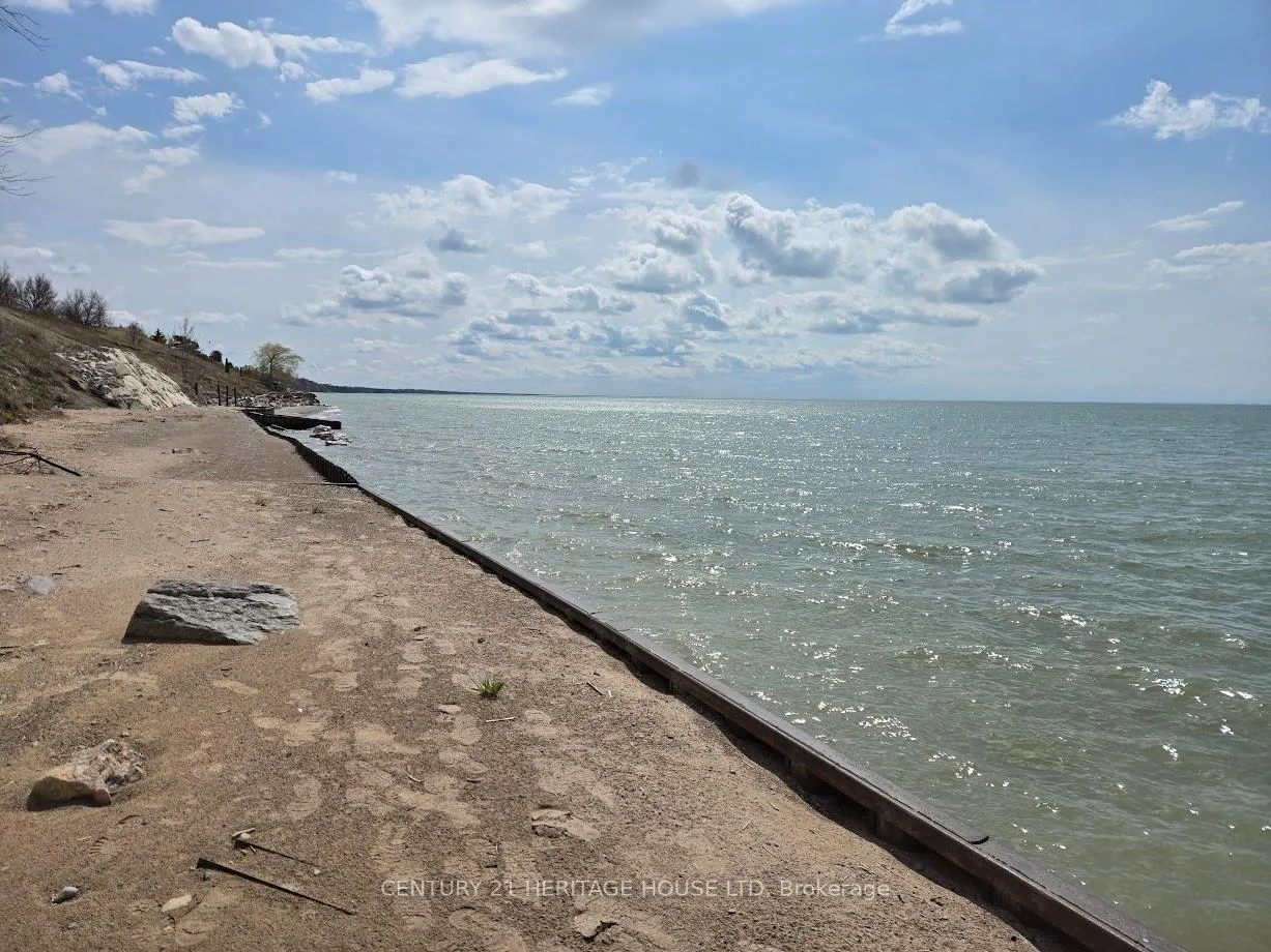 Photo 24 of 72147 Lake Shore Drive, Bluewater, Dashwood — HOMEH