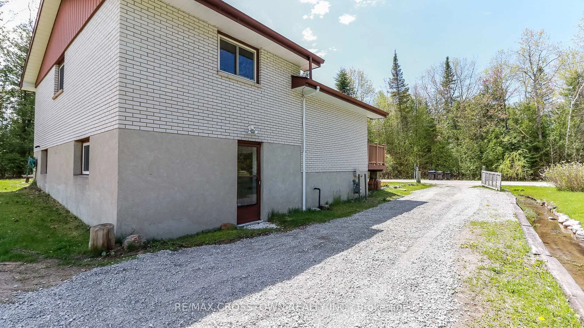 Photo 31 of 69 Lesperance Road, Tiny, Rural Tiny — HOMEH
