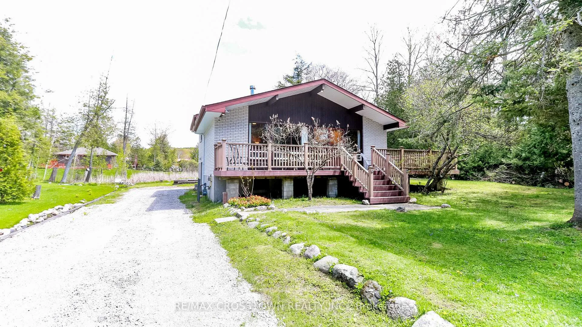 Photo 35 of 69 Lesperance Road, Tiny, Rural Tiny — HOMEH