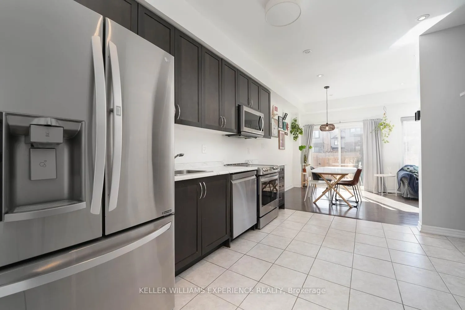 Photo 7 of 23 Cygnus Crescent, Barrie, Ardagh — HOMEH