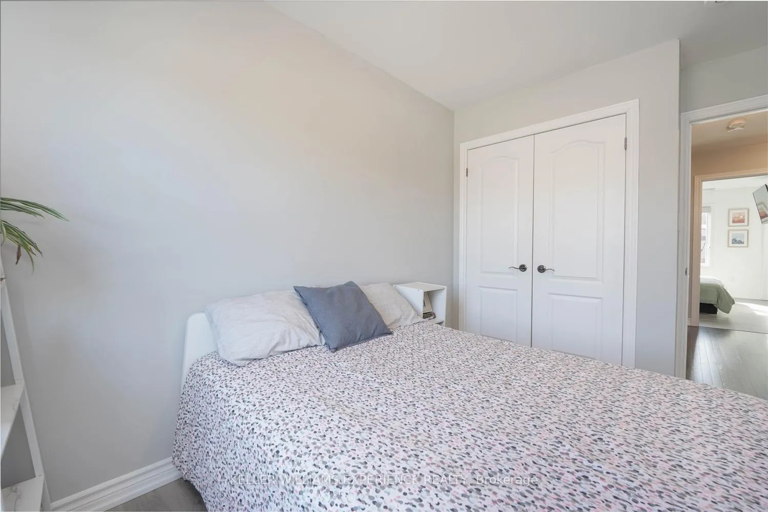 Photo 19 of 23 Cygnus Crescent, Barrie, Ardagh — HOMEH