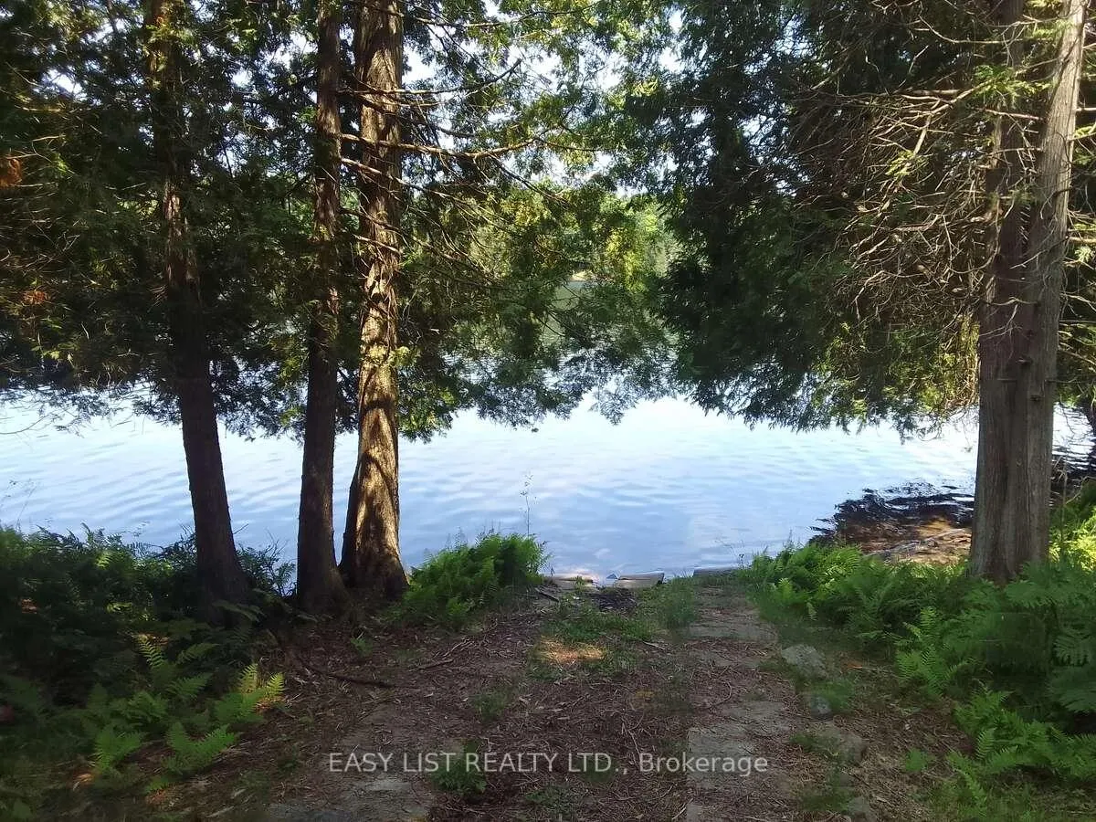 Photo 3 of 75 - 372 Murphy Road, Rideau Lakes, Rideau Lakes (North Crosby) Twp — HOMEH