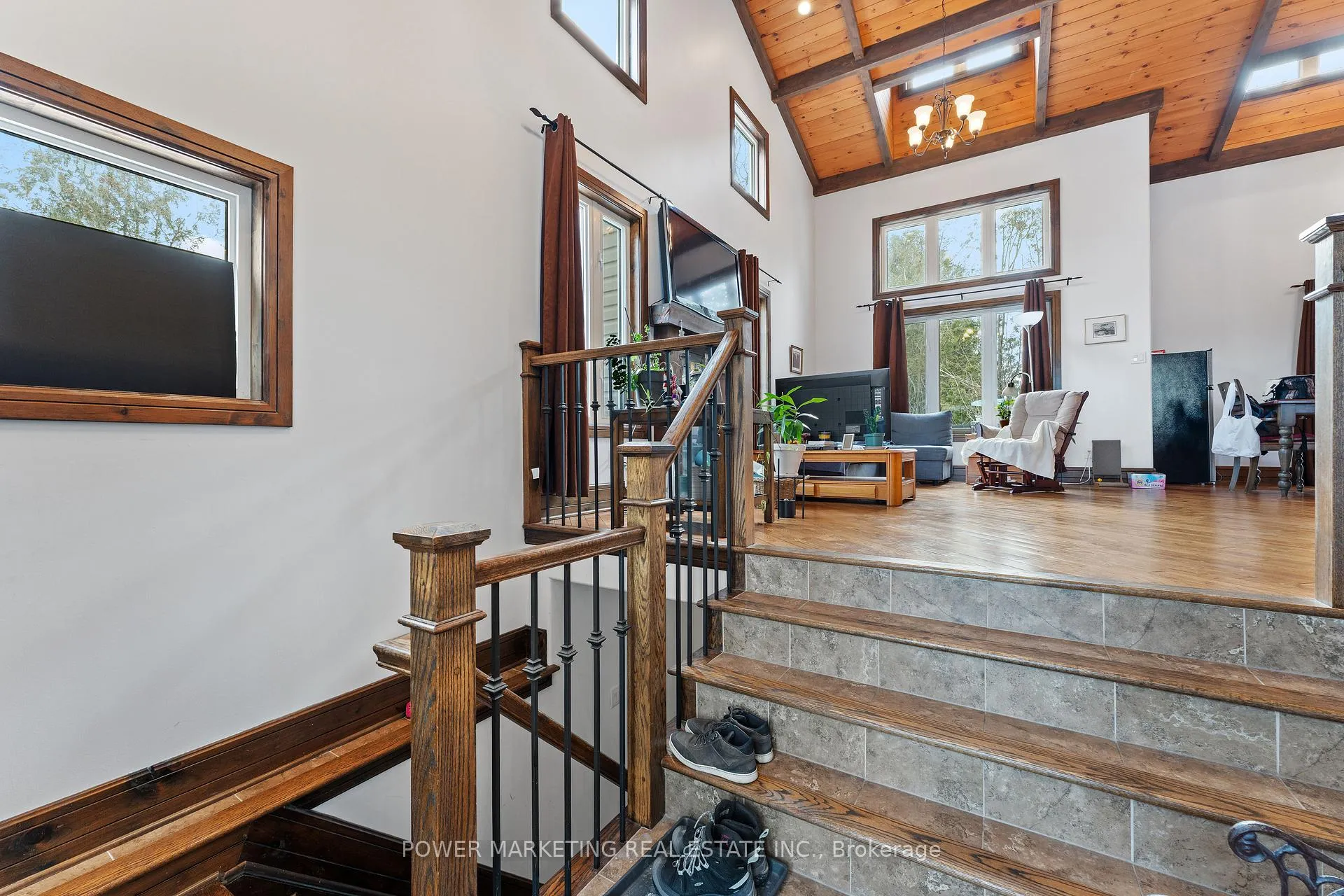 Photo 4 of 6030 Bank Street, Ottawa, Greely — HOMEH