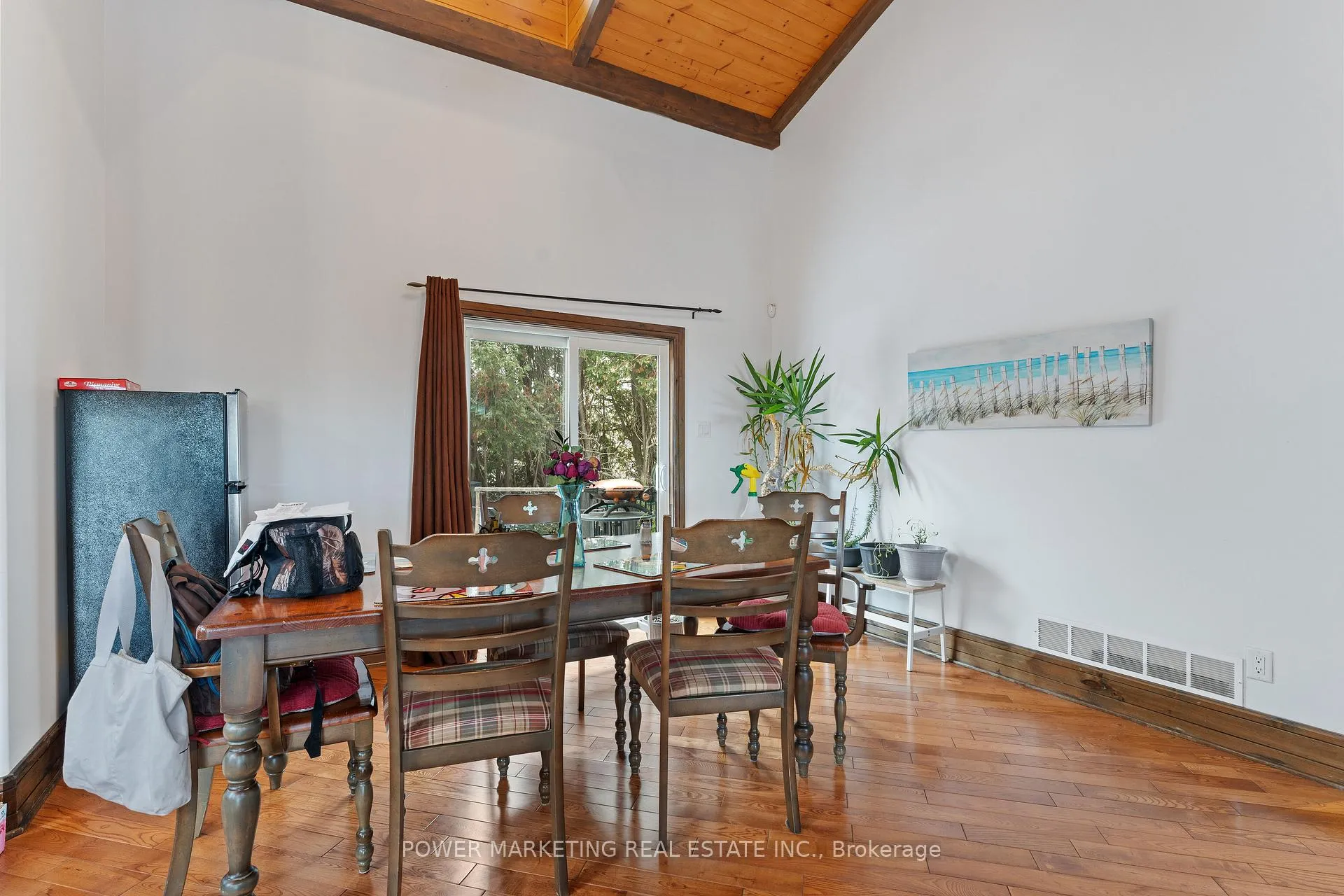 Photo 7 of 6030 Bank Street, Ottawa, Greely — HOMEH