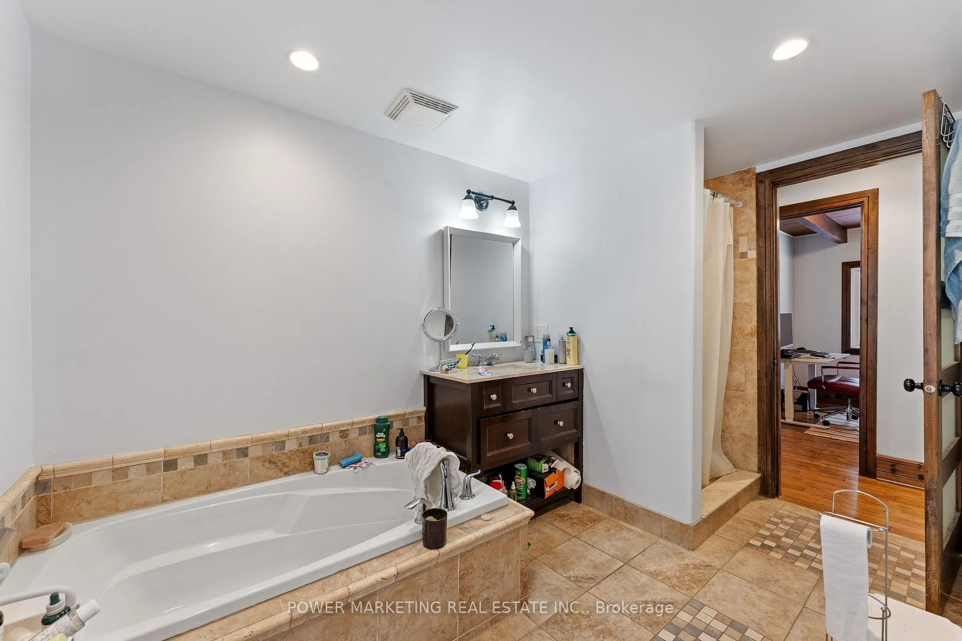 Photo 14 of 6030 Bank Street, Ottawa, Greely — HOMEH