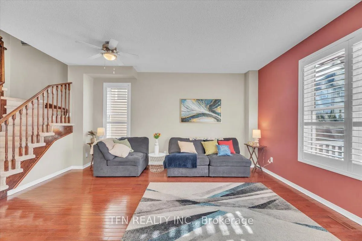 Photo 7 of 51 Hodnett Crescent, Clarington, Newcastle — HOMEH